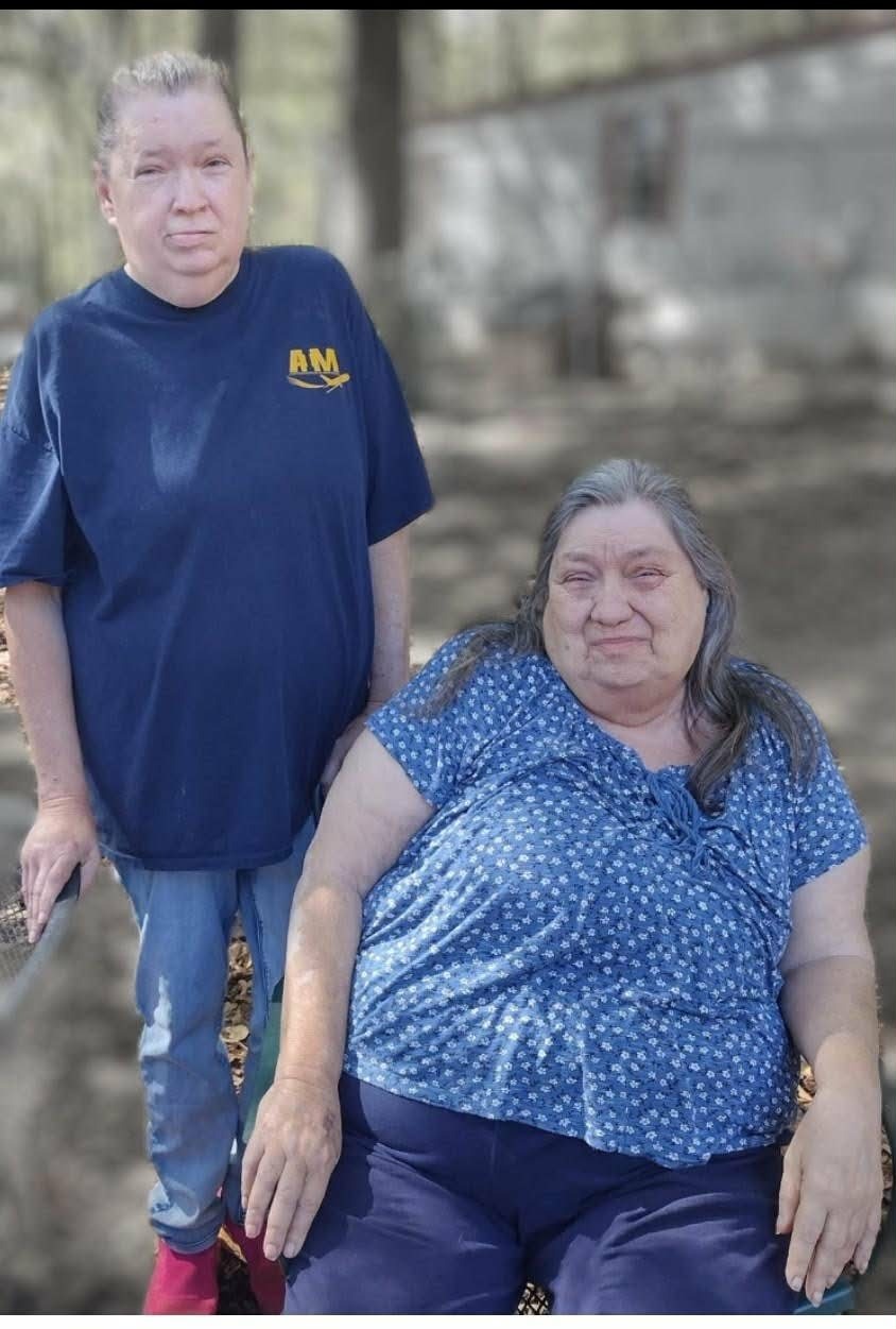 Support Linda and Dale Gold During This Hard Time campaign photo, 2 of 4