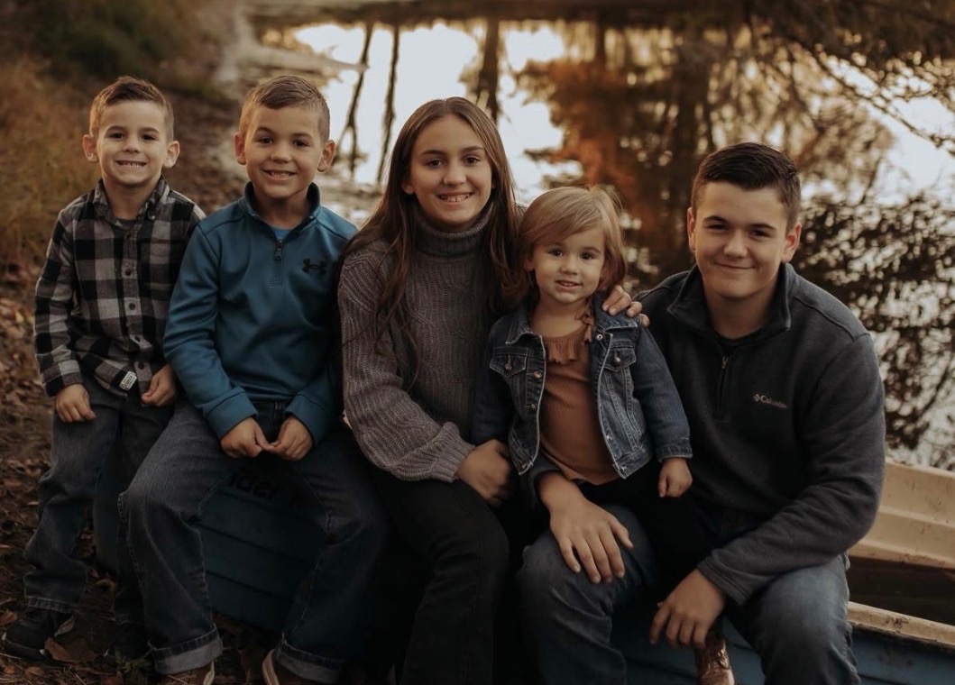 Standing with Kim and Her Family in This Time of Need campaign photo, 4 of 5