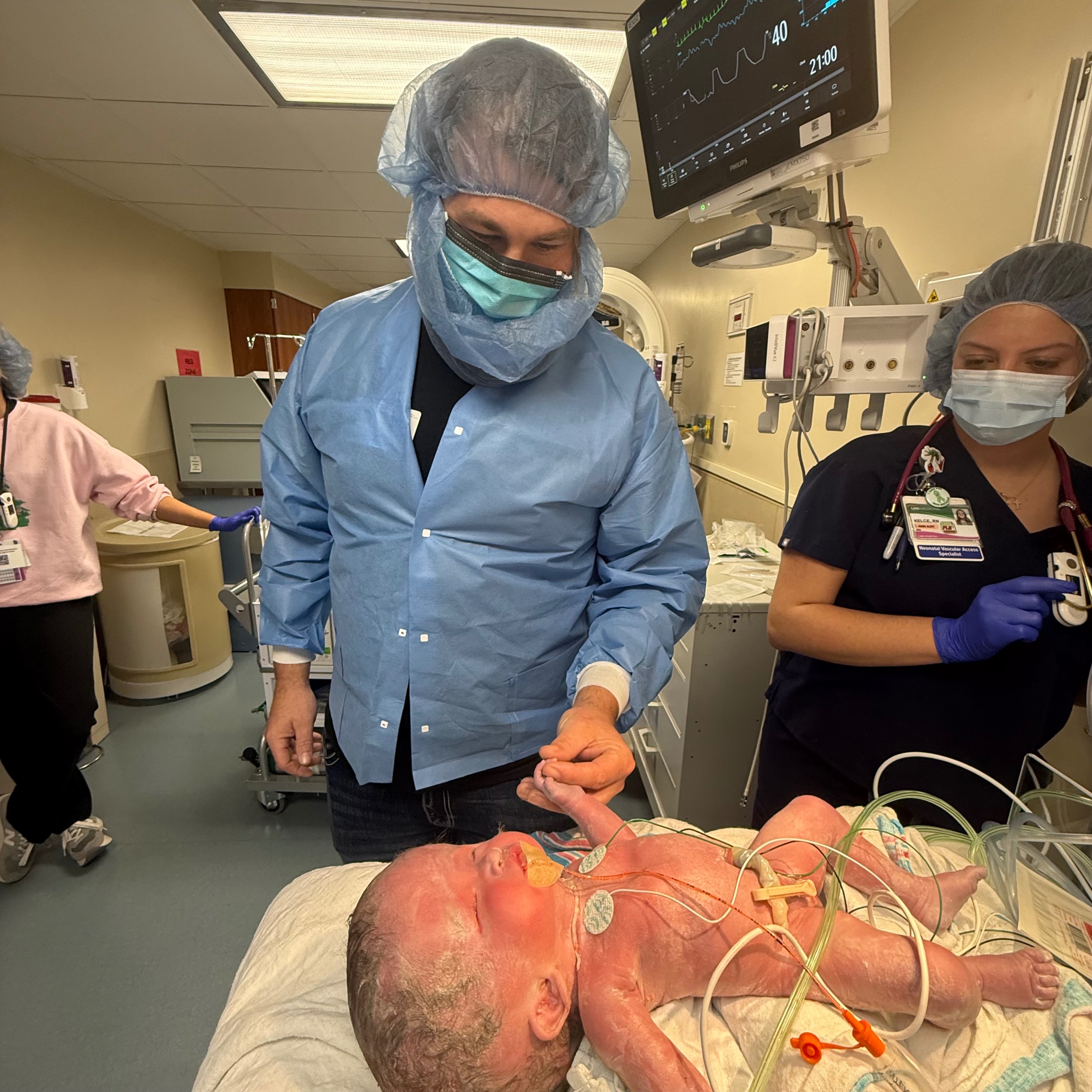 Davanee “DJ” Kroslack: Our Christmas Miracle in the NICU campaign photo, 7 of 8