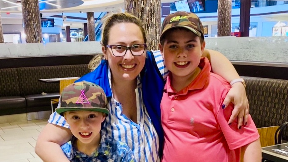 Help Sandra Reunite with Her Children photo