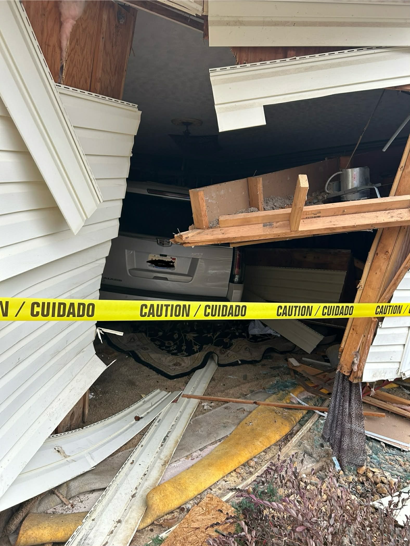Helping Scott’s In-Laws in Their Time of Crisis~ Car vs Home campaign photo, 6 of 8