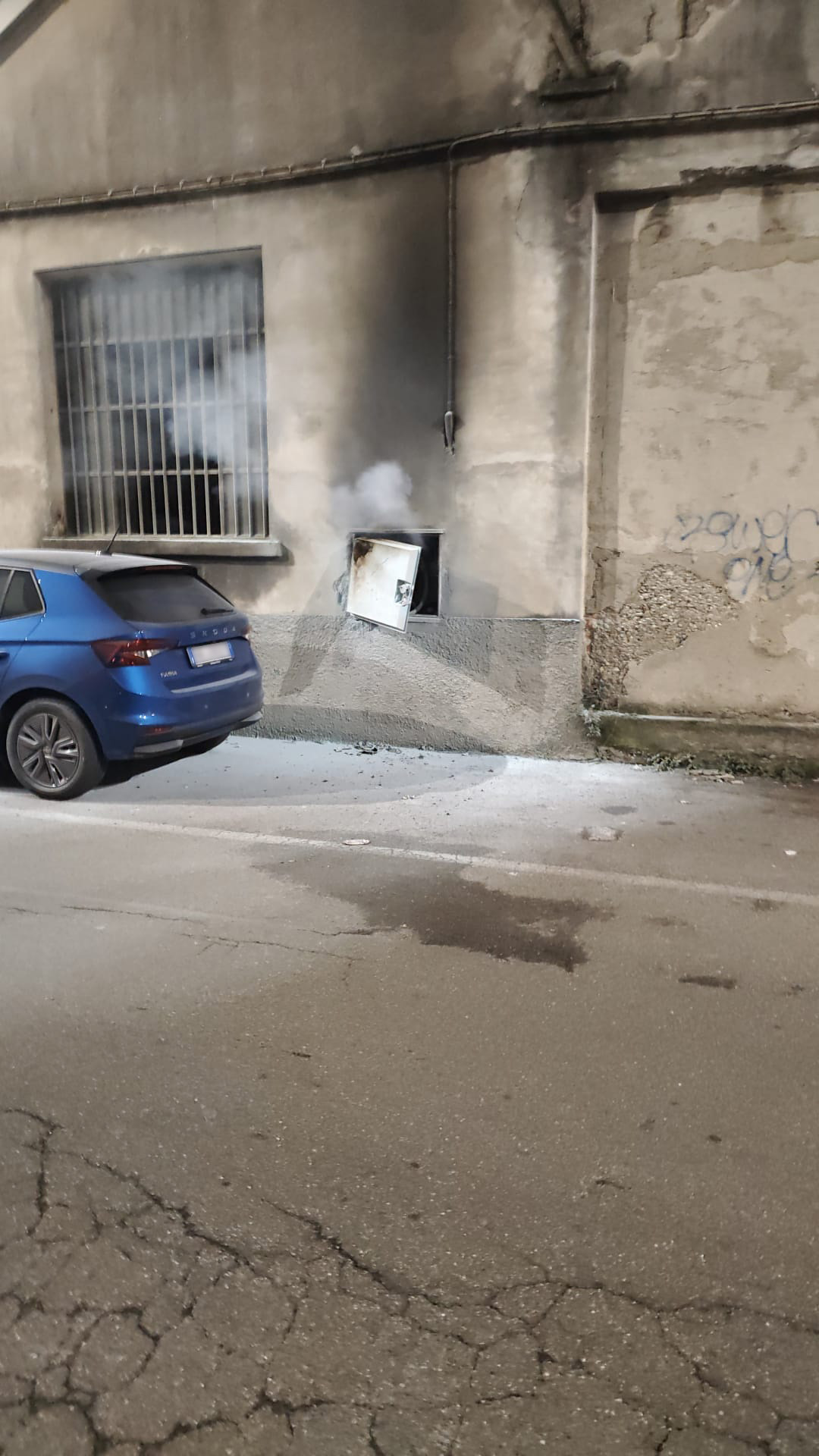 Aiutaci a ripartire dopo l'incendio campaign photo, 2 of 6