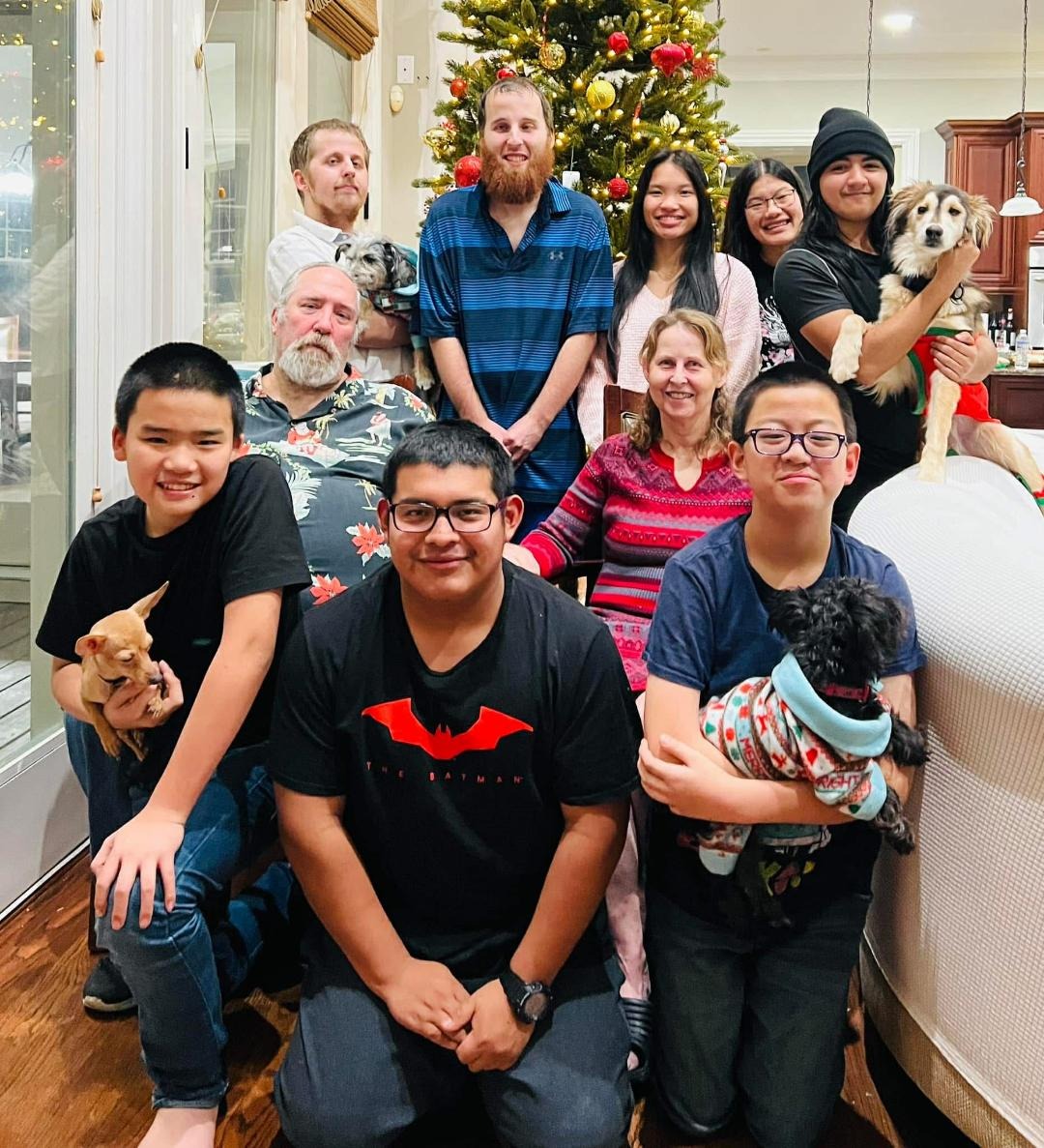 Support Family of 8 After Devastating House Fire campaign photo, 4 of 5