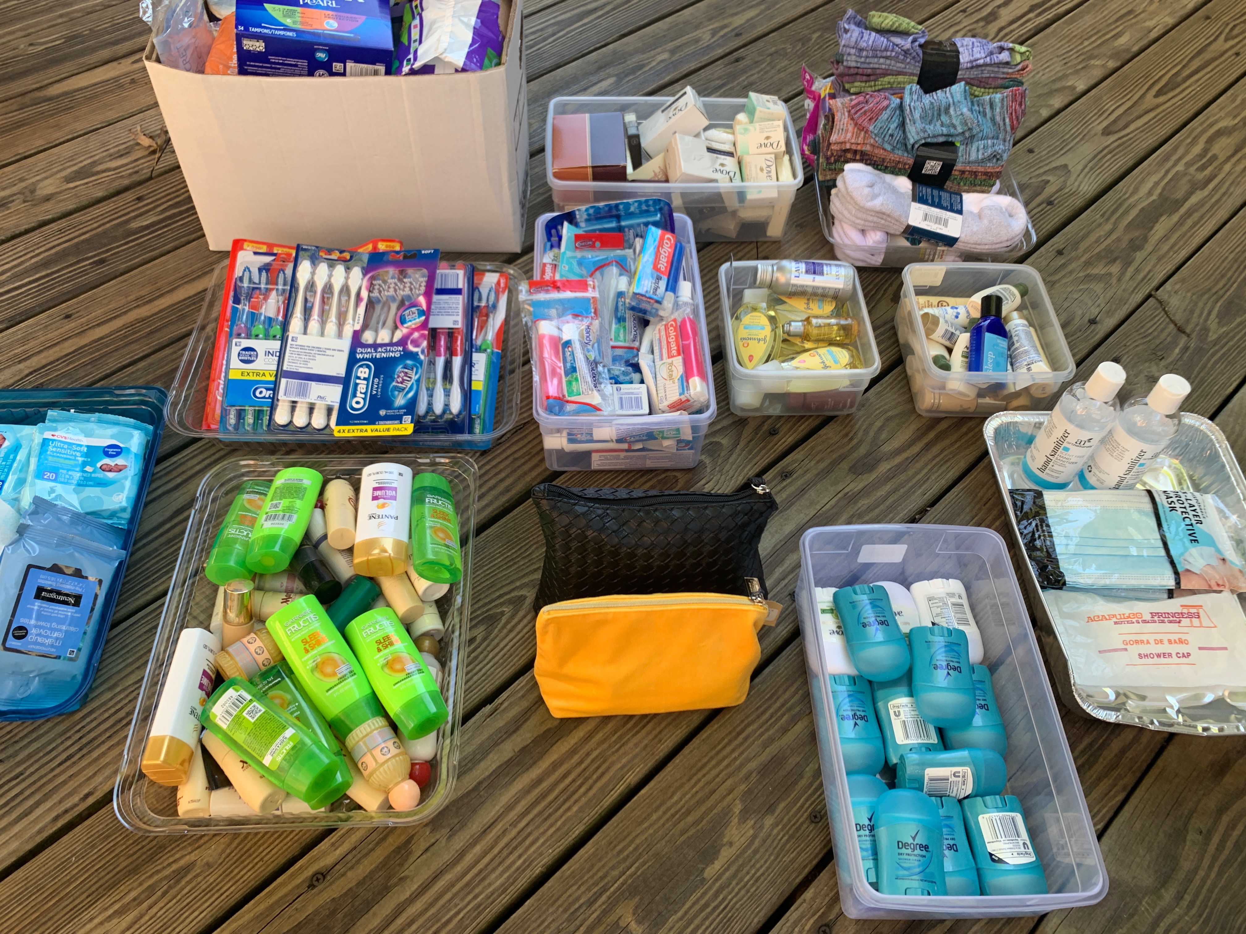 Toiletry Kits for Women Experiencing Poverty campaign photo, 5 of 8