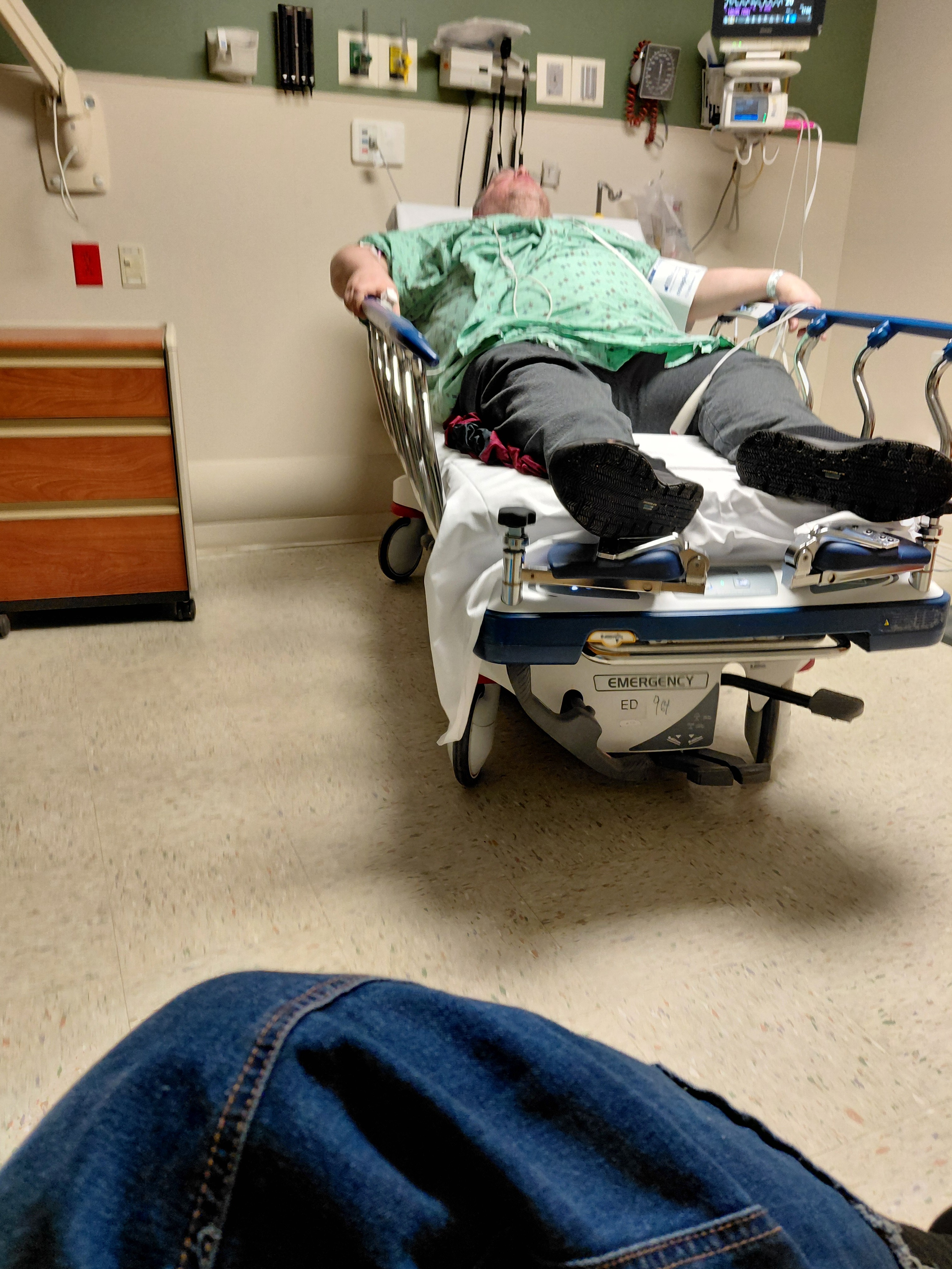 Help My Family With Medical and Living Costs campaign photo, 4 of 5