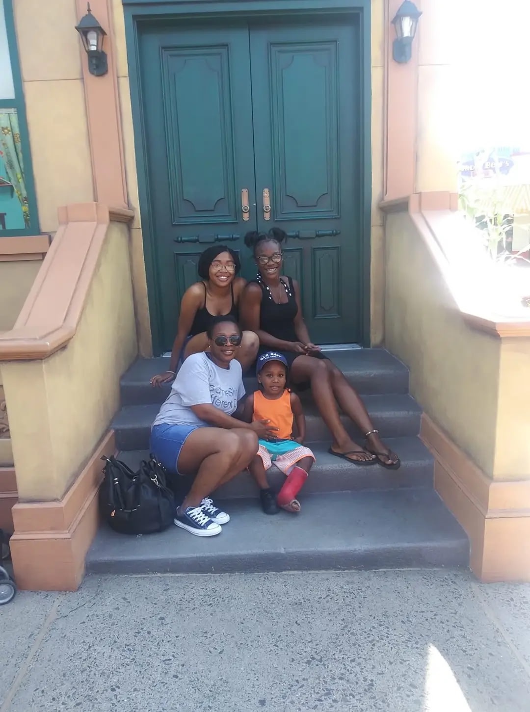 Help Kamyah and Deione After Losing Their Mother campaign photo, 2 of 7
