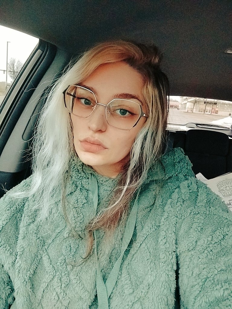 Help Mars Crow Get Endometriosis Surgery campaign photo, 2 of 4