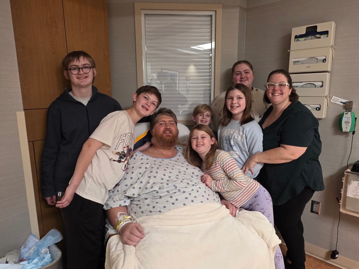 Help Zach and Elizabeth Through This Tough Time campaign photo, 2 of 5
