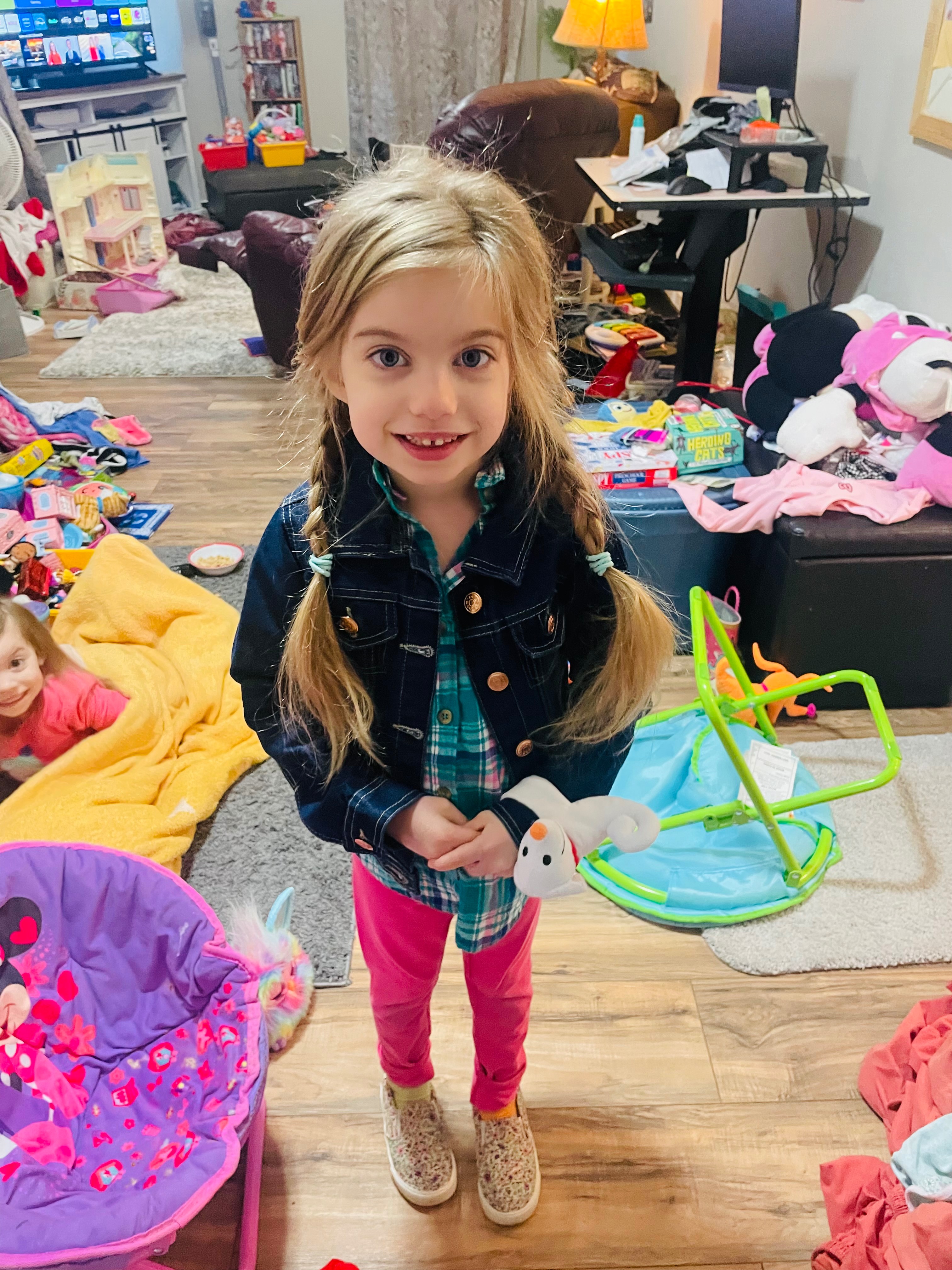 Help Meladee get Urgent Dental Surgery under Anesthesia campaign photo, 5 of 6