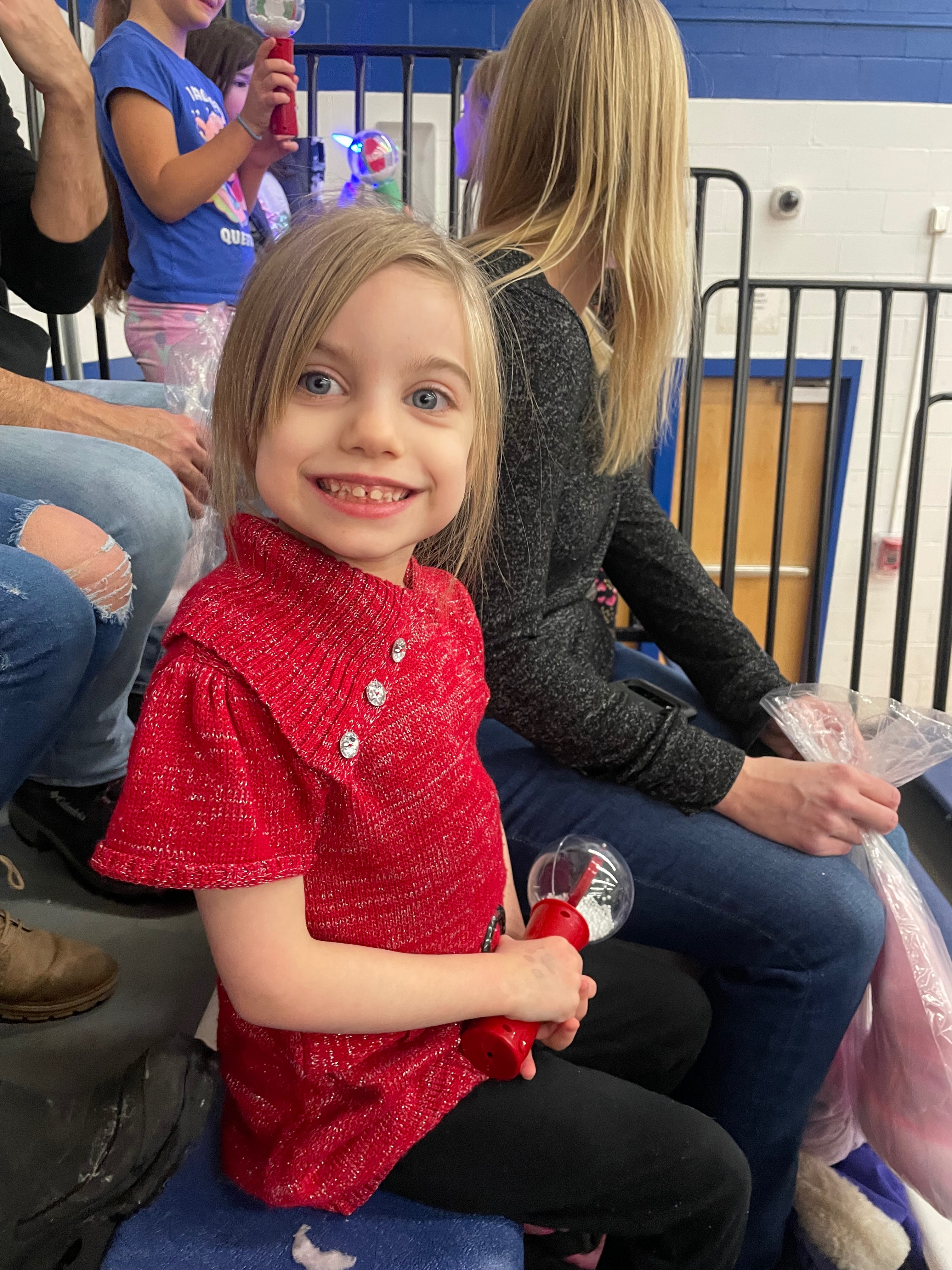 Help Meladee get Urgent Dental Surgery under Anesthesia campaign photo, 4 of 6