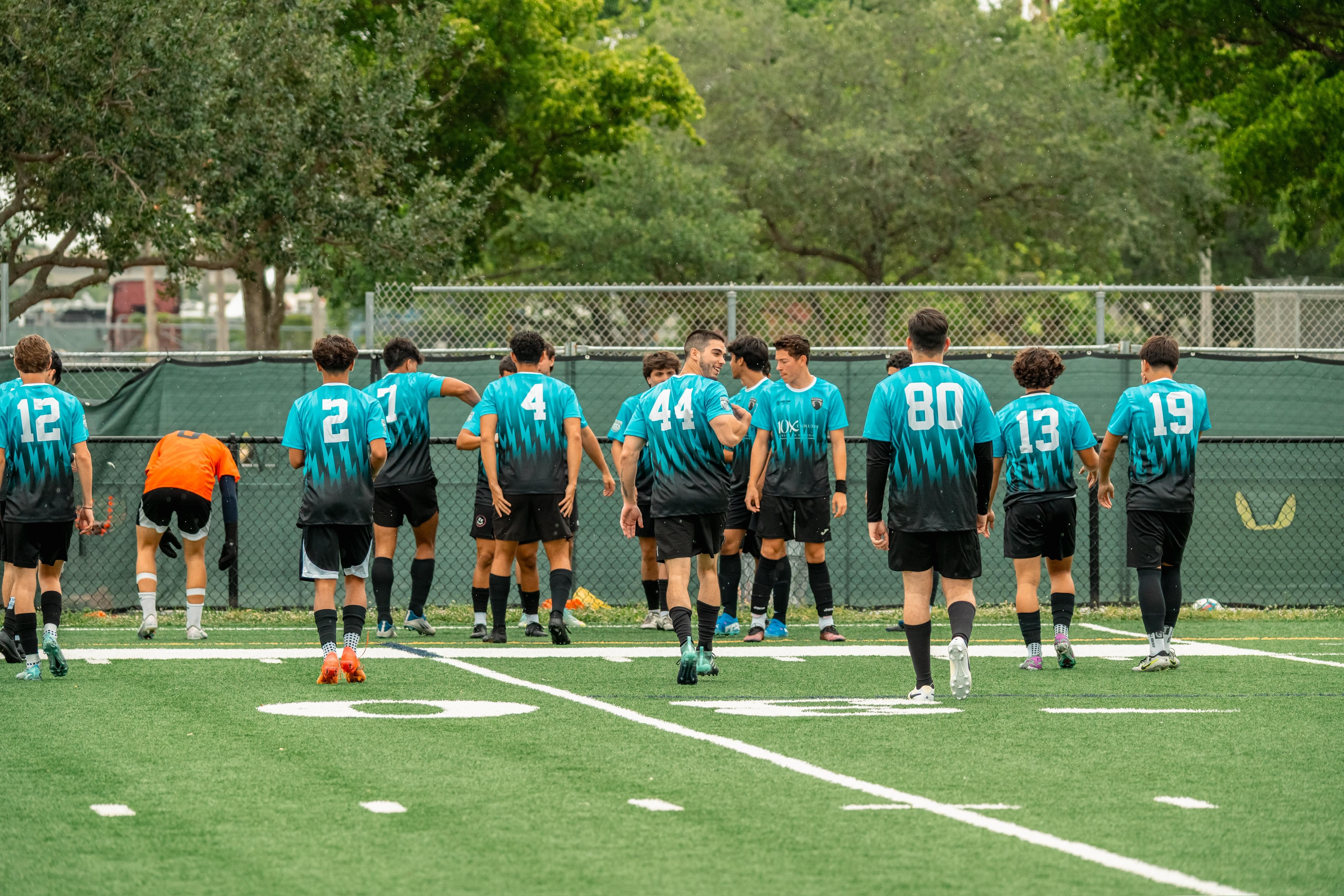 Apoya sueños y oportunidades ayudando a BLACKHAWK FC campaign photo, 5 of 8