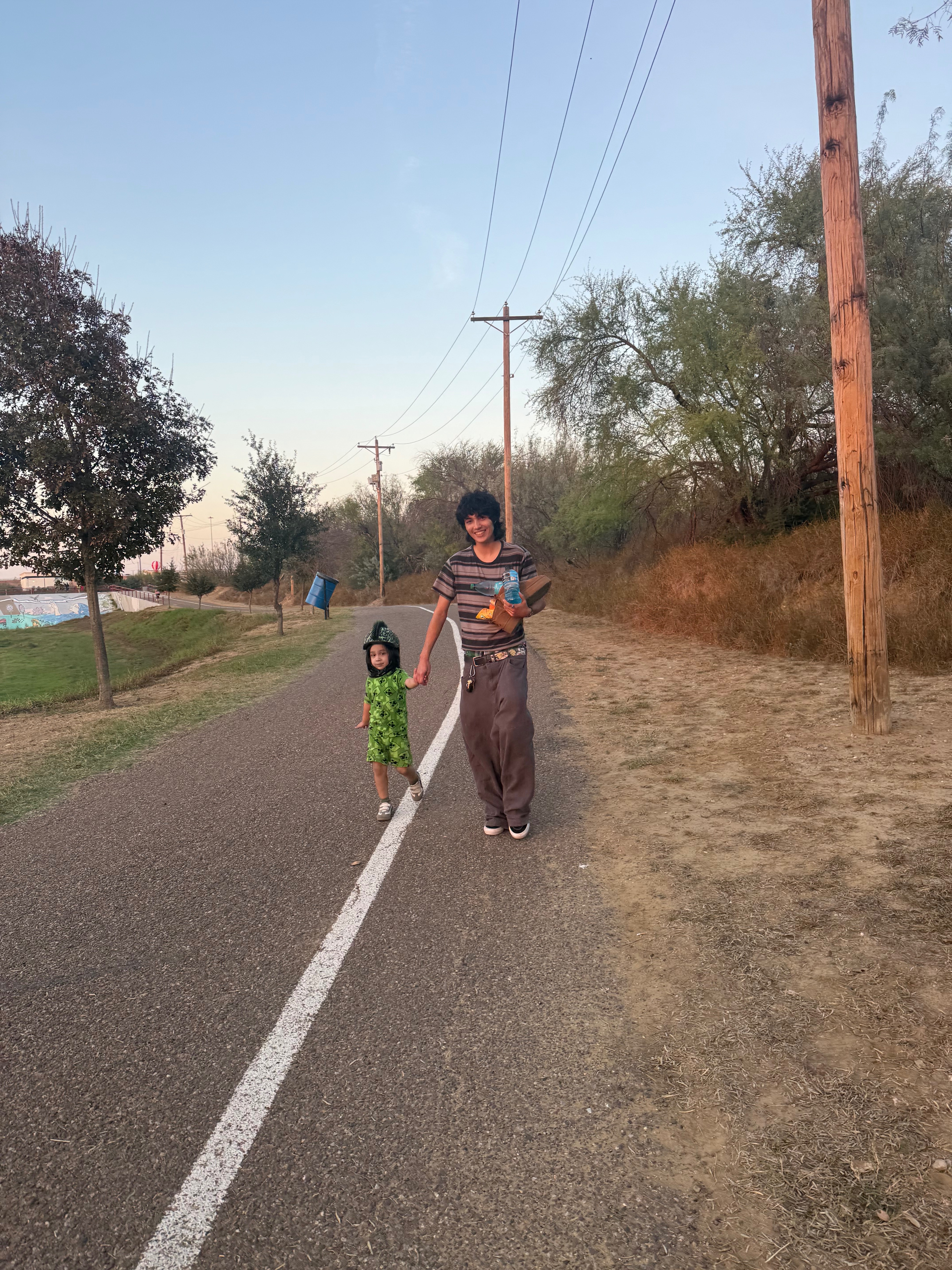 Help Mauricio fix his torn ACL campaign photo, 2 of 5