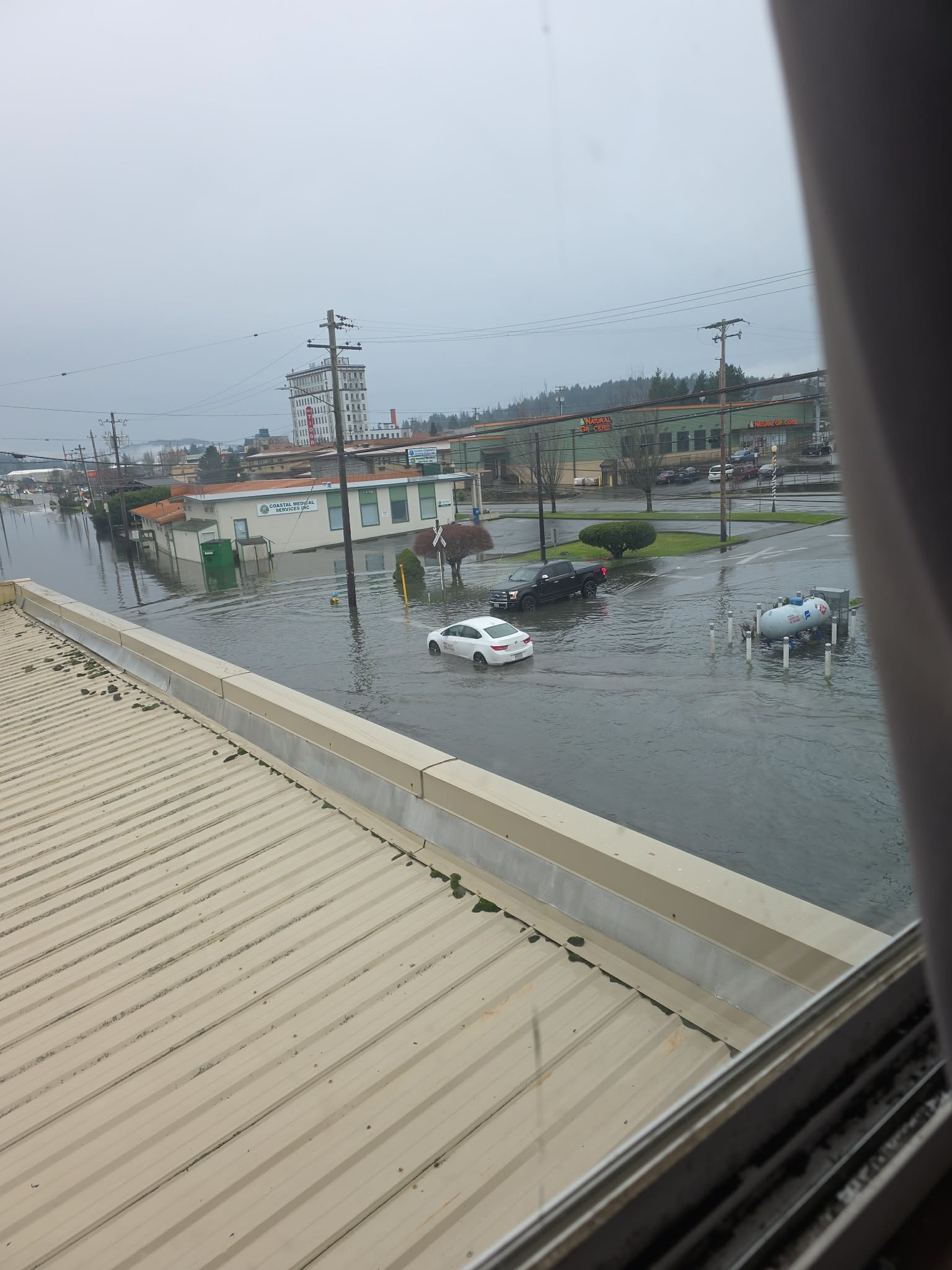 Help Kaileen Recover from Coos Bay Flood campaign photo, 2 of 6