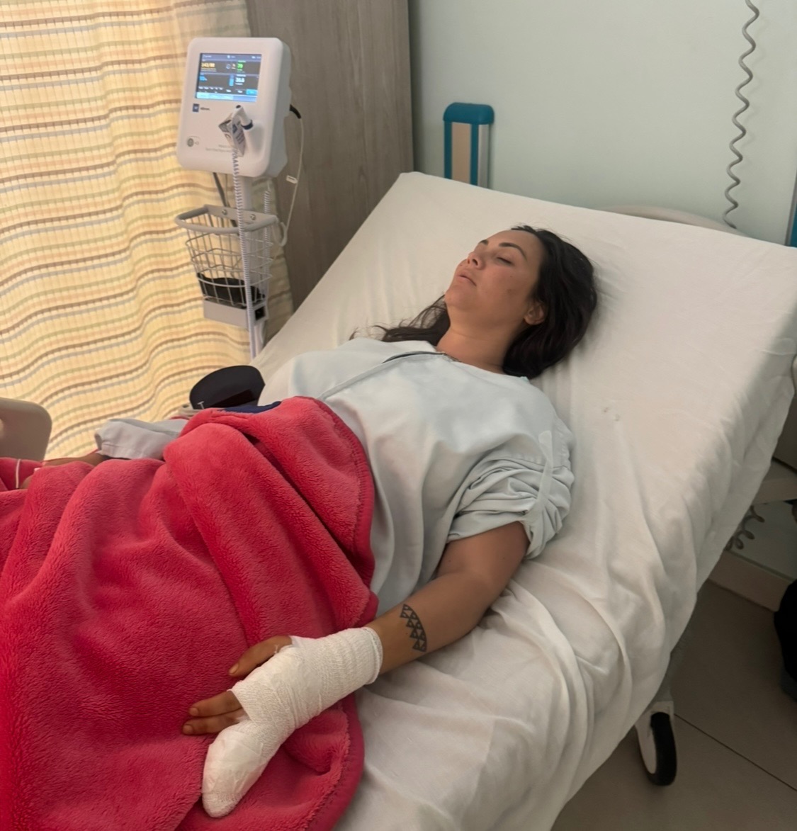 $900 SHORT Urgent Surgery Fund – Time Sensitive campaign photo, 6 of 8