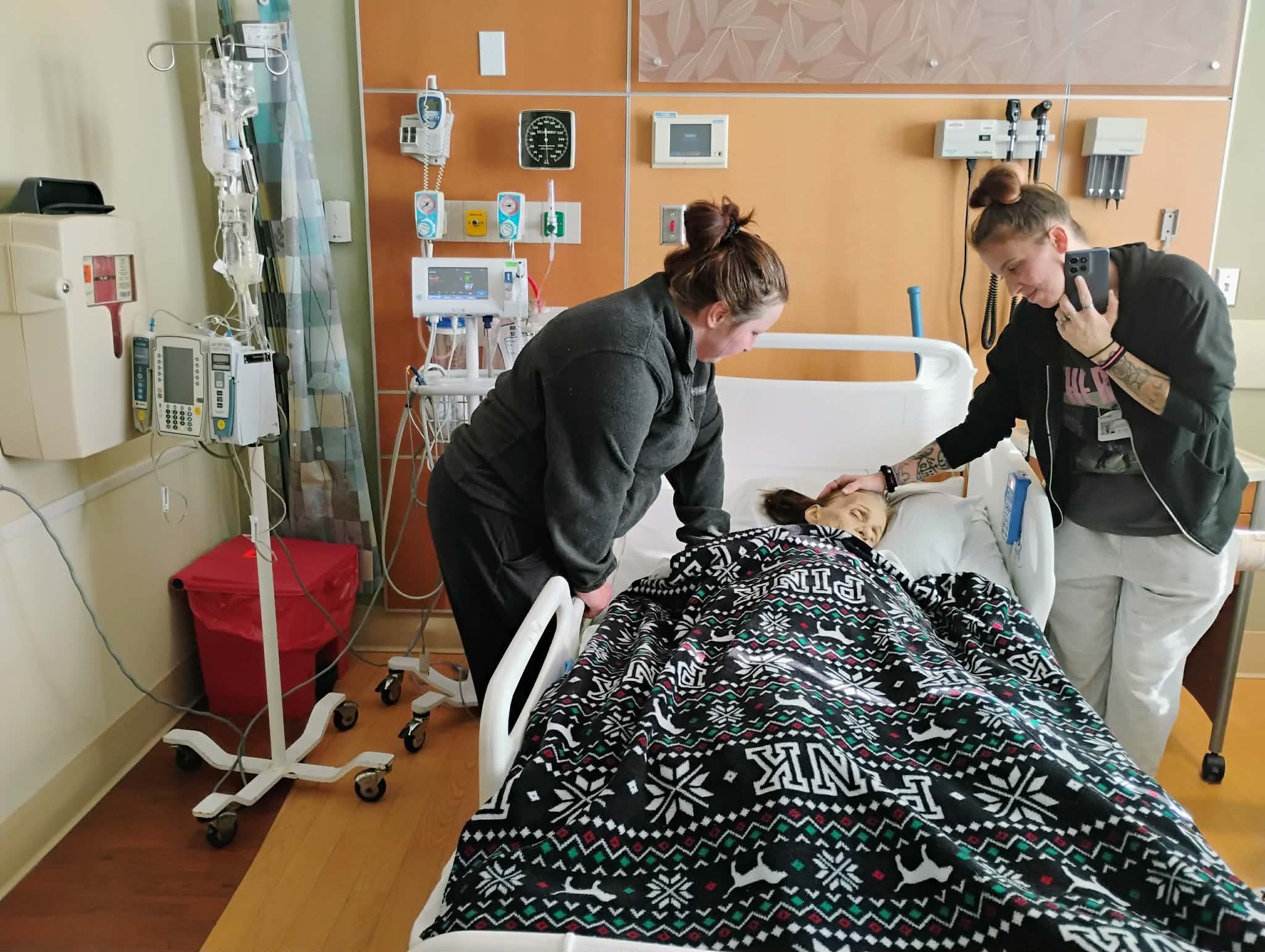 Help with the loss of a beloved mom & grandma campaign photo, 2 of 8