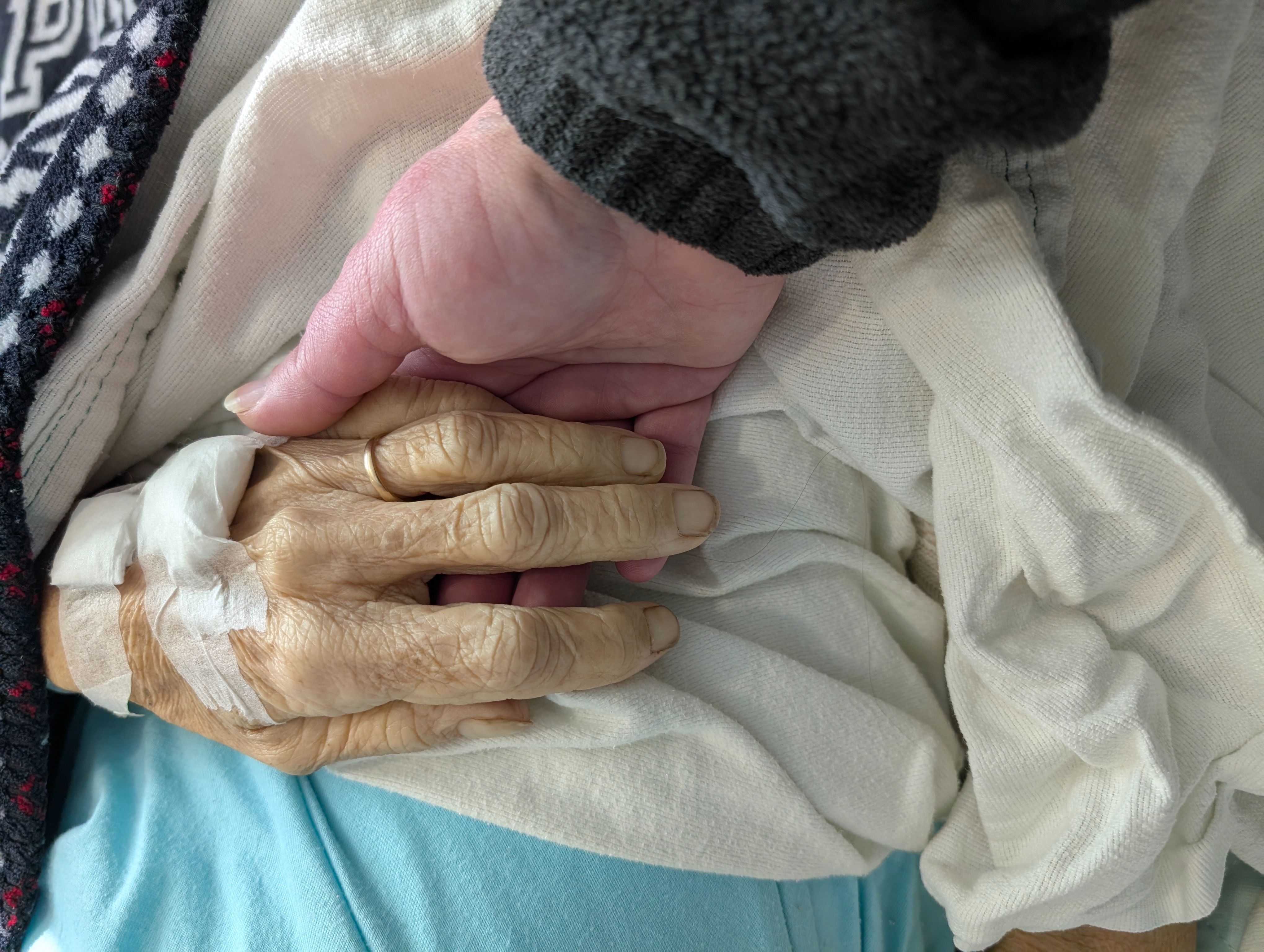 Help with the loss of a beloved mom & grandma campaign photo, 5 of 8