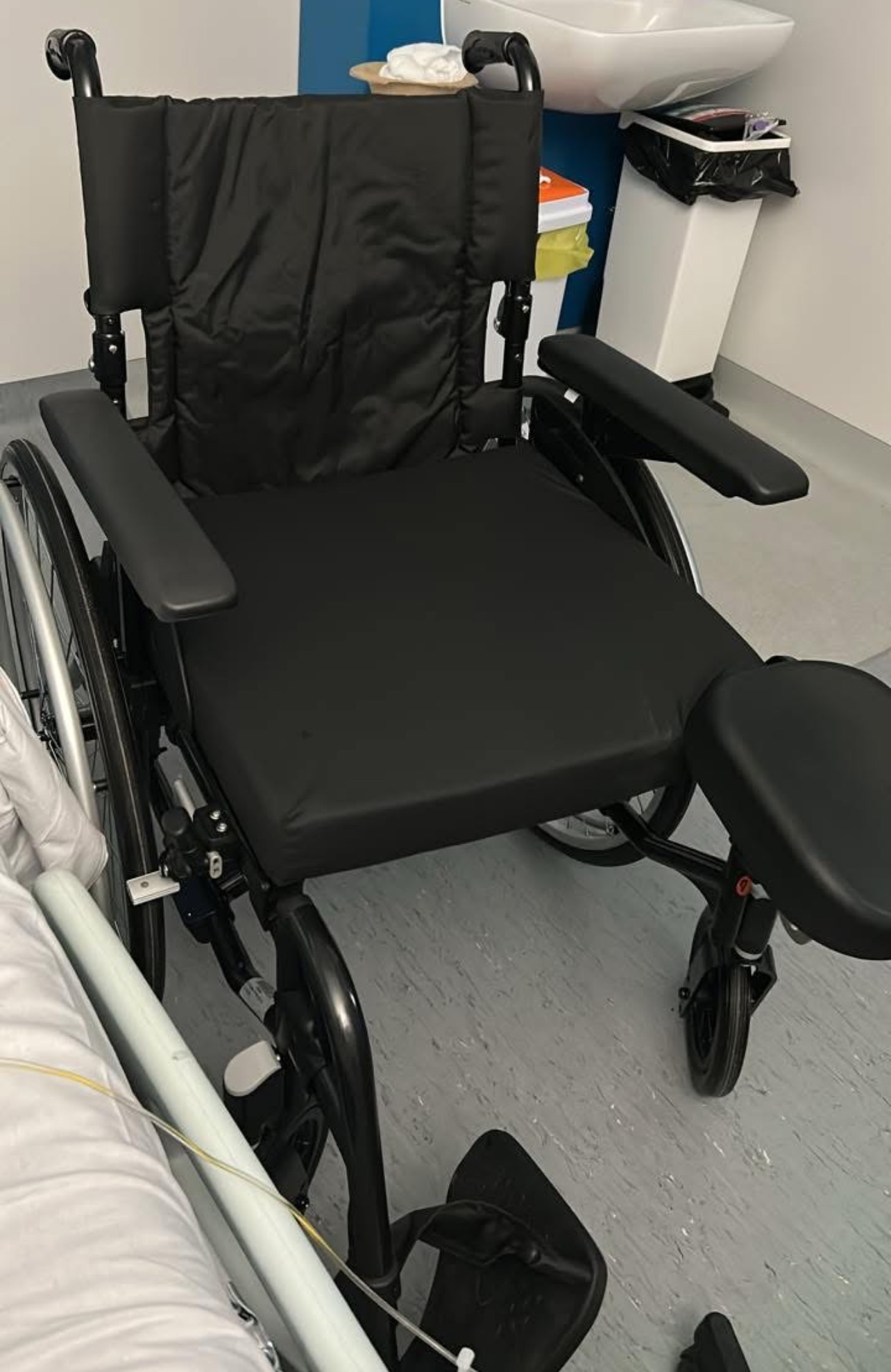 For a set of wheels for a brave lady! campaign photo, 2 of 4