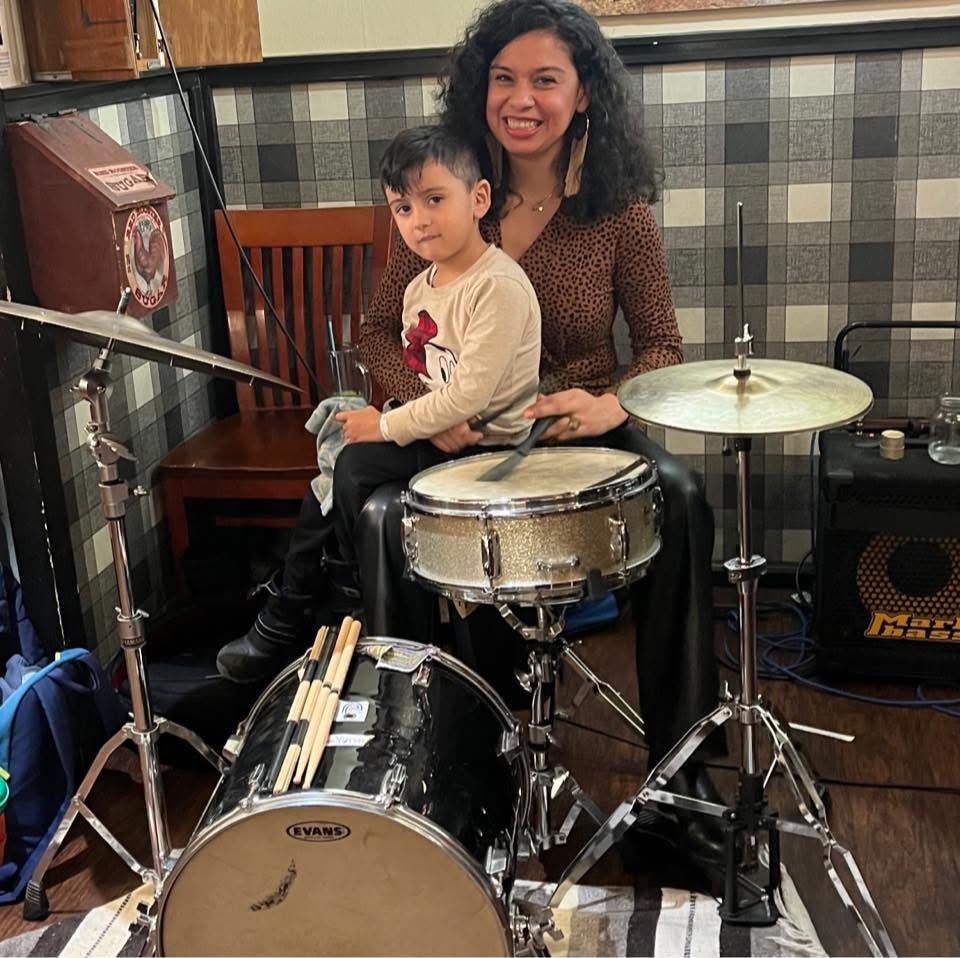 Help Yuriana Keep Her Home and Support Her Son campaign photo, 4 of 8