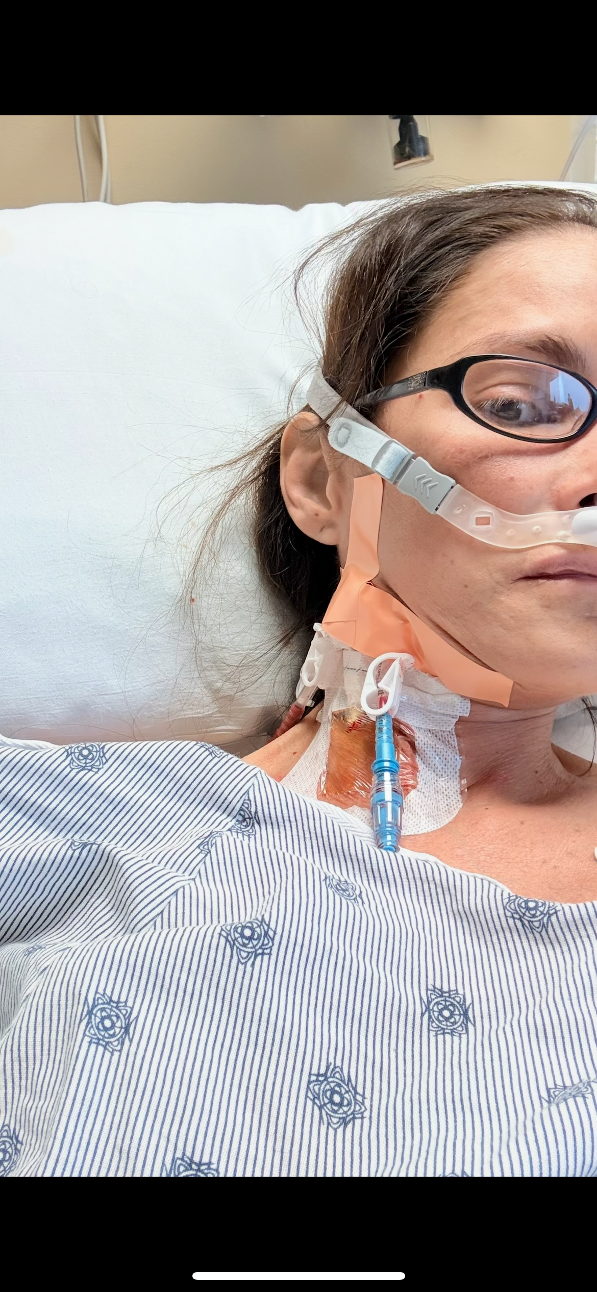 Help My Mom & Me: ICU Medical & College Support campaign photo, 5 of 6