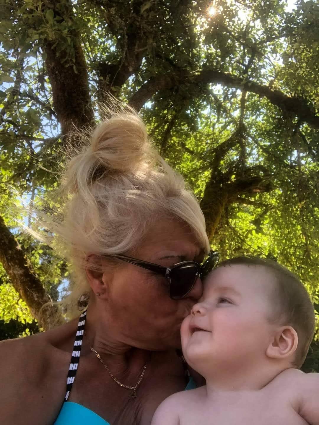 Help with Cremation Costs for Our Mom Jette campaign photo, 4 of 7