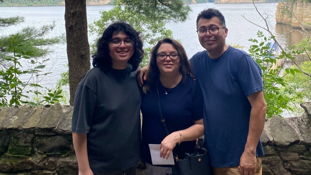 Support for Hugo Paredes' Recovery