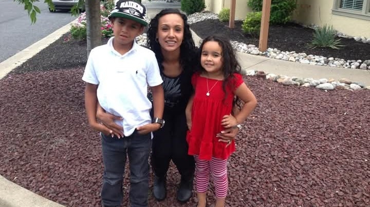 Help Sabrina Rebuild stability for herself and children. photo