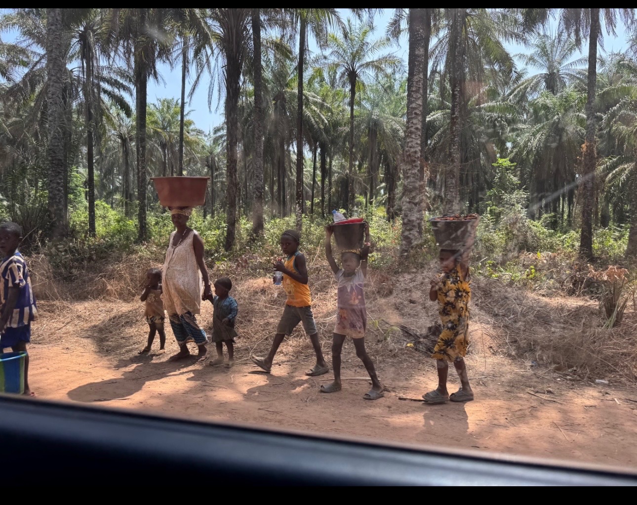 Support Children in Guinea with RADICI UNITE CIC campaign photo, 2 of 8