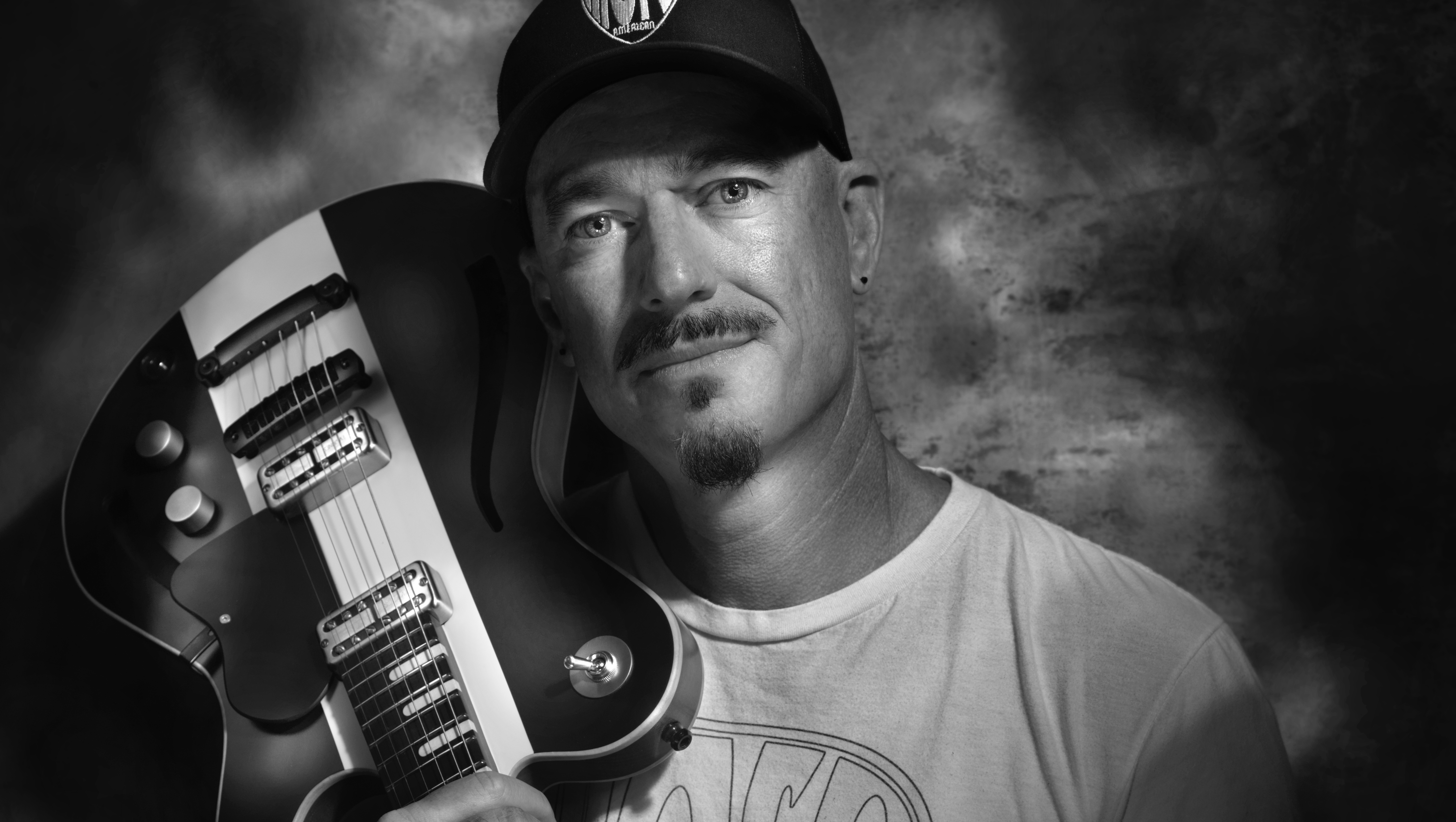 Help a Luthier Rebuild His Life and Craft photo