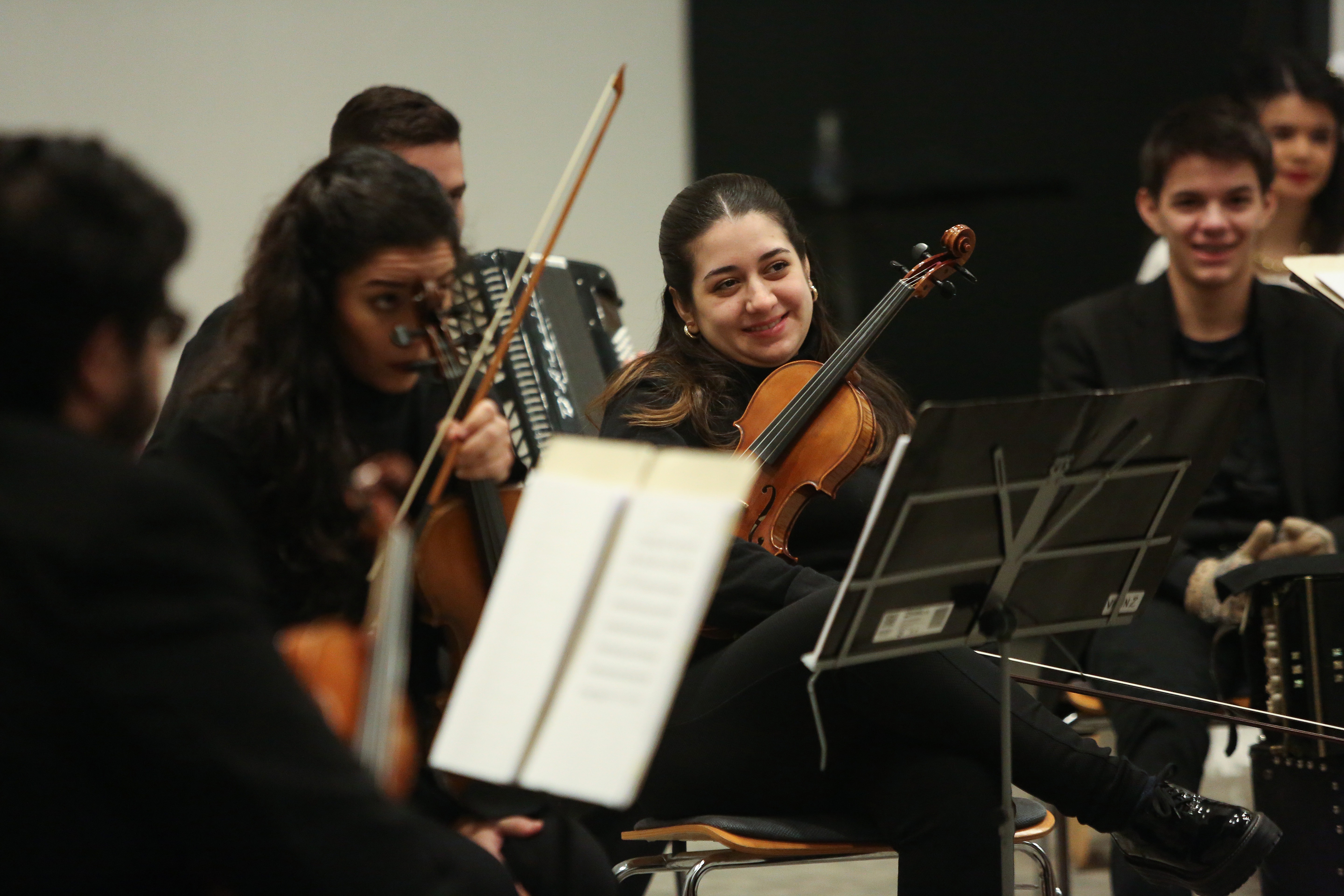 Aiuta Lea per il sostegno agli studi di violino in Italia campaign photo, 5 of 8