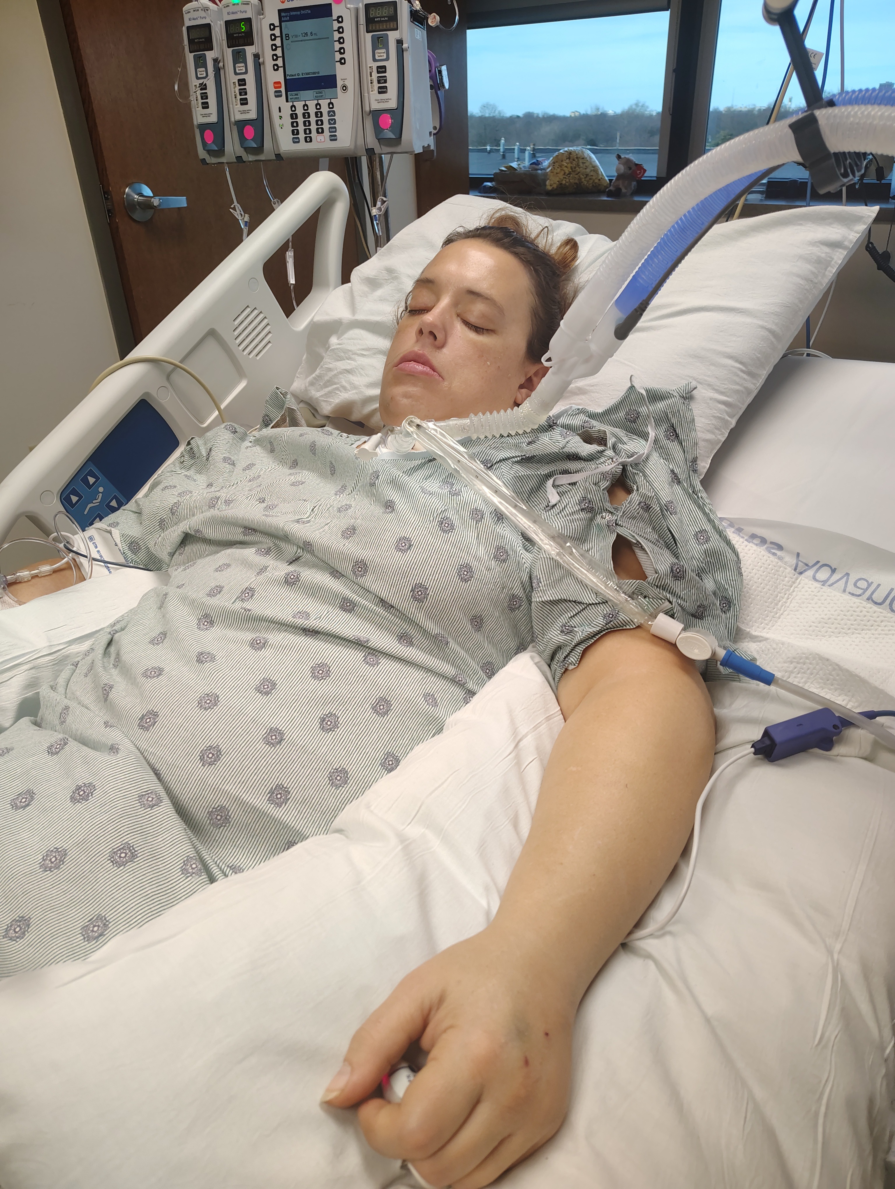 Help Misty and Her Family Through This Crisis campaign photo, 4 of 6