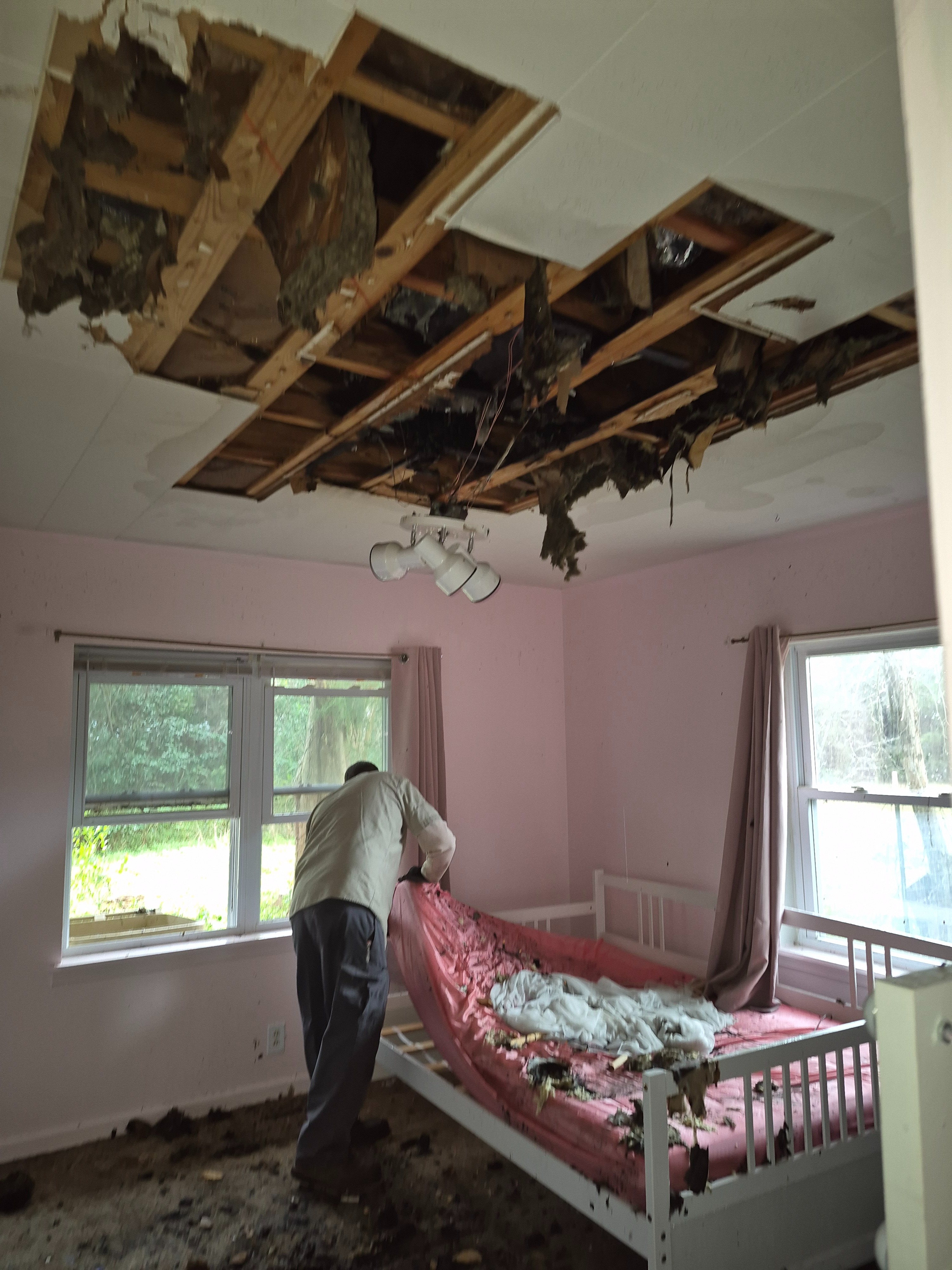 Support for Sara and Her Kids After the Fire campaign photo, 5 of 7