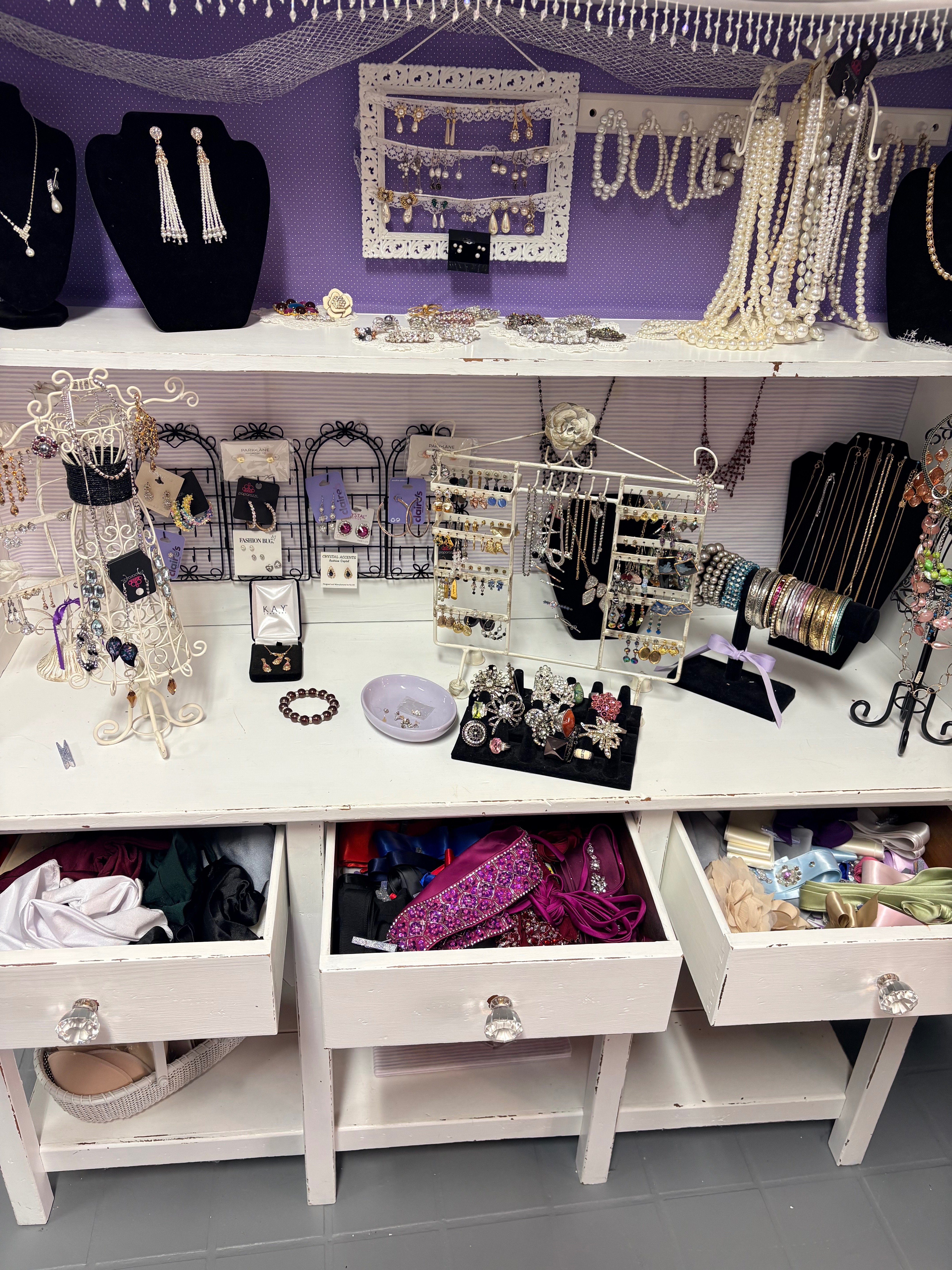 Fundraiser by Kendy skidmore : Keep Her Closet Open for All Girls and Women
