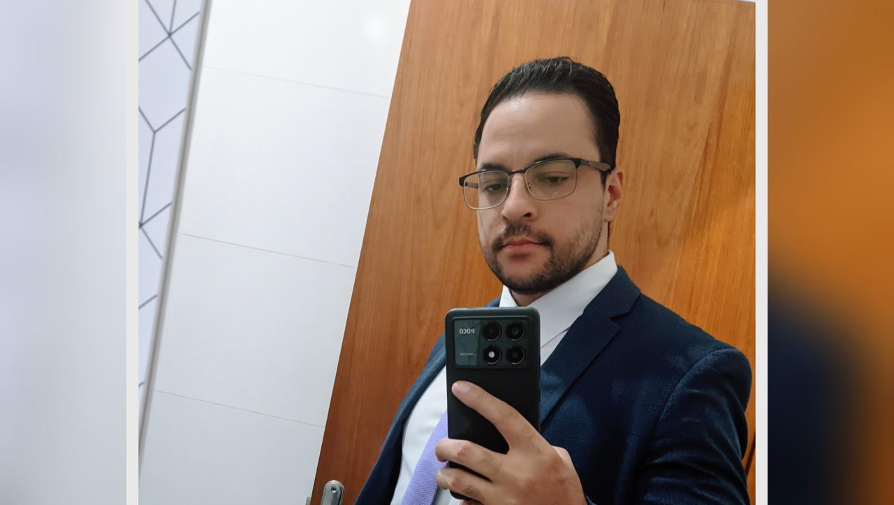 Help me study at a University photo