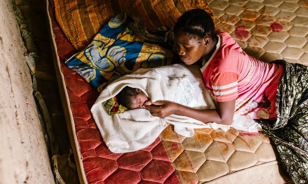Tanzania maternity supplies campaign photo, 5 of 6