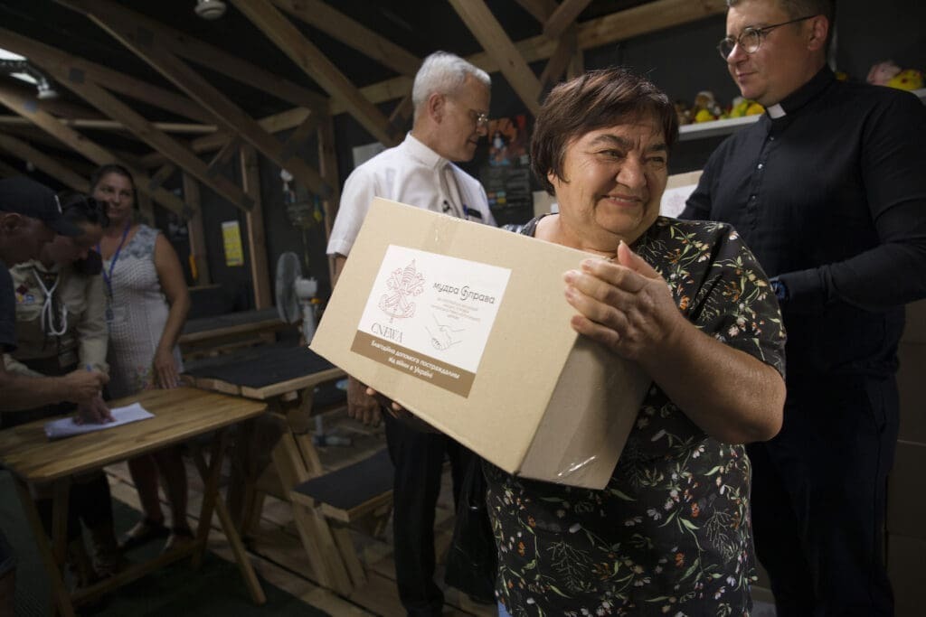 Support CNEWA’s Ukraine Relief campaign photo, 4 of 5