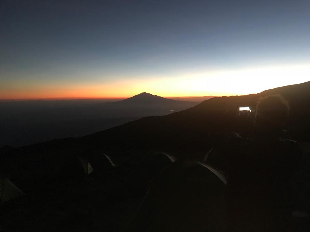 Foto della campagna Climb Kilimanjaro in aid of Wirral St John's Hospice, 2 di 7