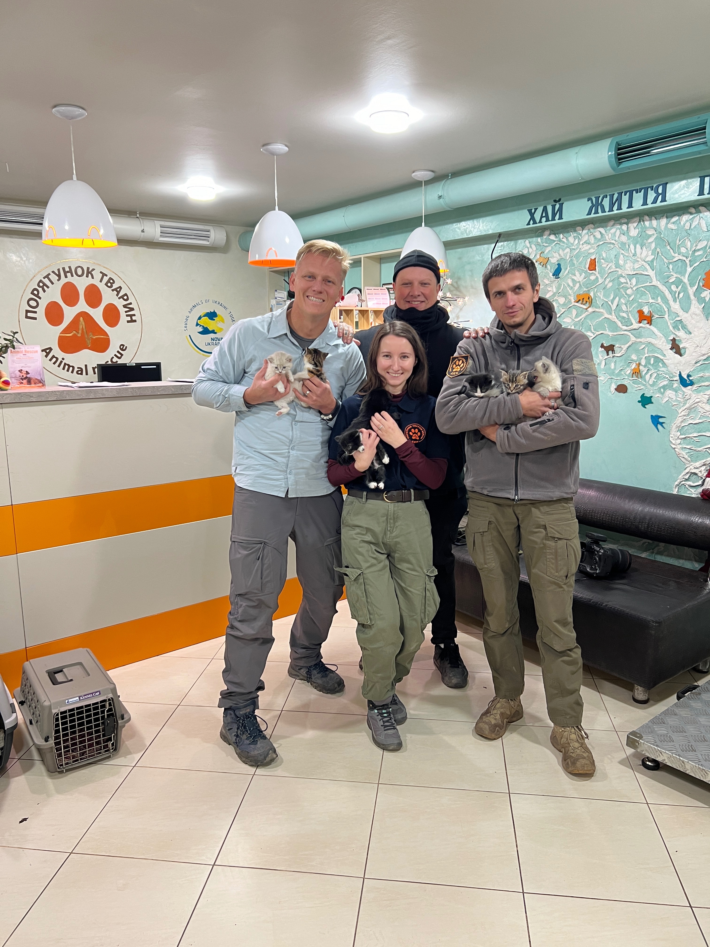 Buy an ambulance to drive to Ukraine, donate to save animals campaign photo, 6 of 6