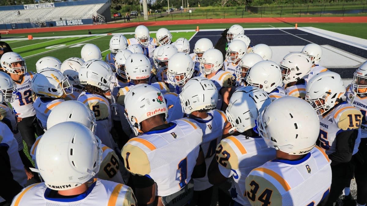 Help Scott Attend All-American Football Camp in London campaign photo, 6 of 7