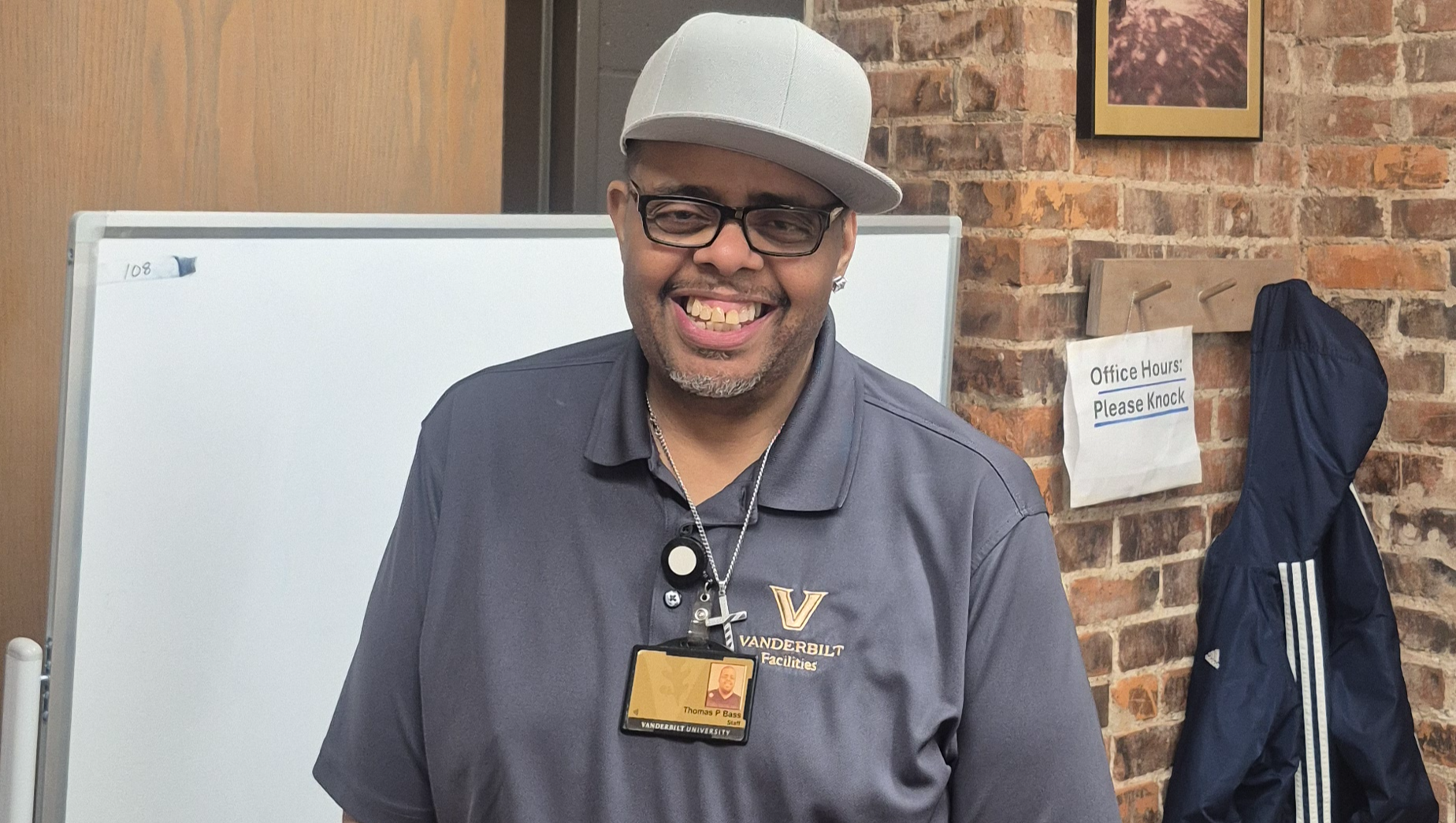 Help Thomas Focus on Cancer Treatment photo