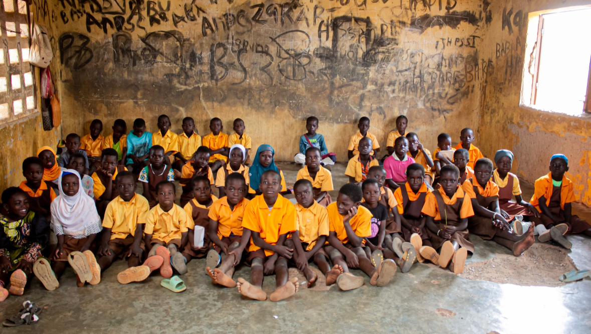Help Ghanaian Schoolchildren Rise to a Desk