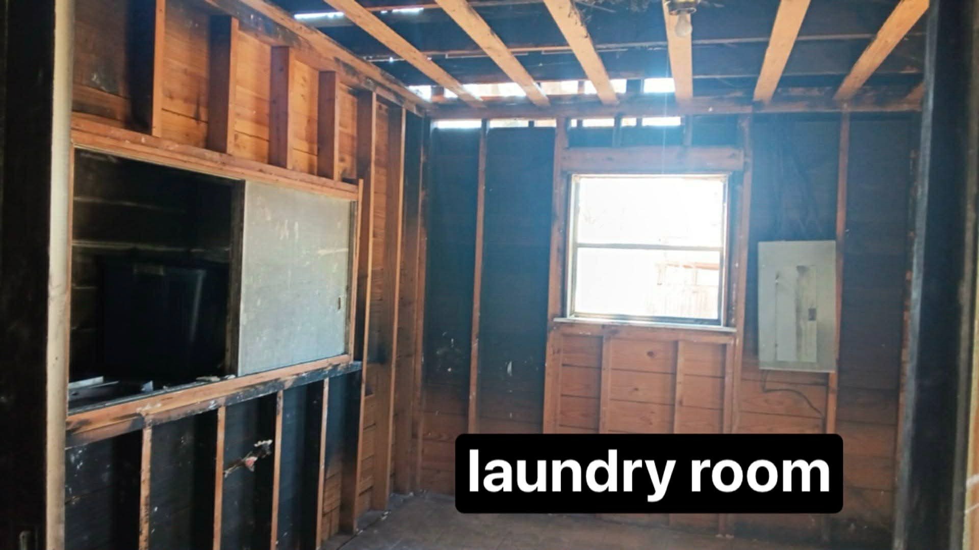 Fundraiser by Blanca Gonzalez : Rebuilding Mom's Home After the Fire