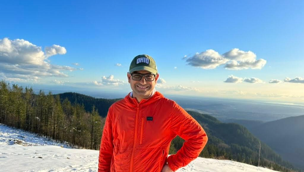 Support Girish Joshi’s family photo