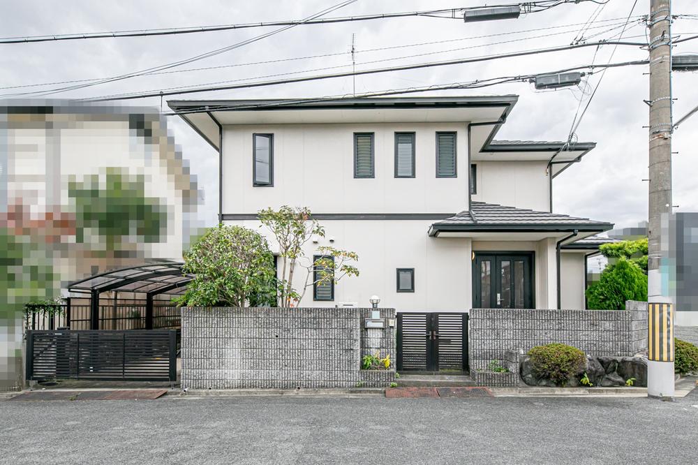 A Home for the Hicks in Japan campaign photo, 6 of 7