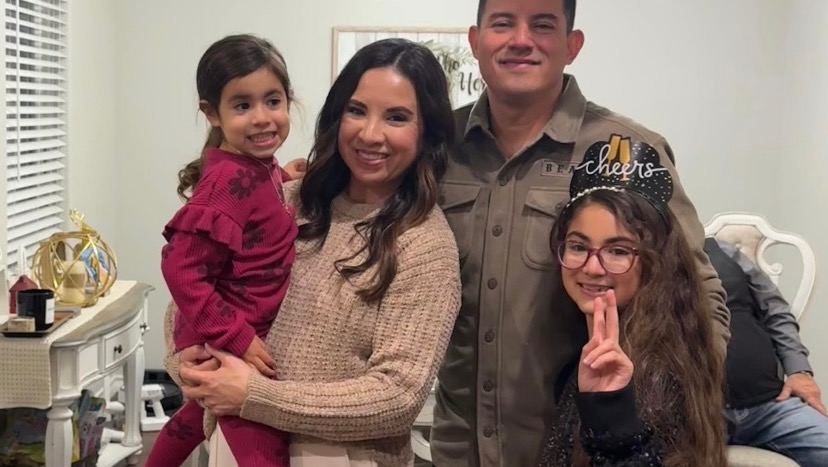 Support wife and kids after husband is detained by ICE photo