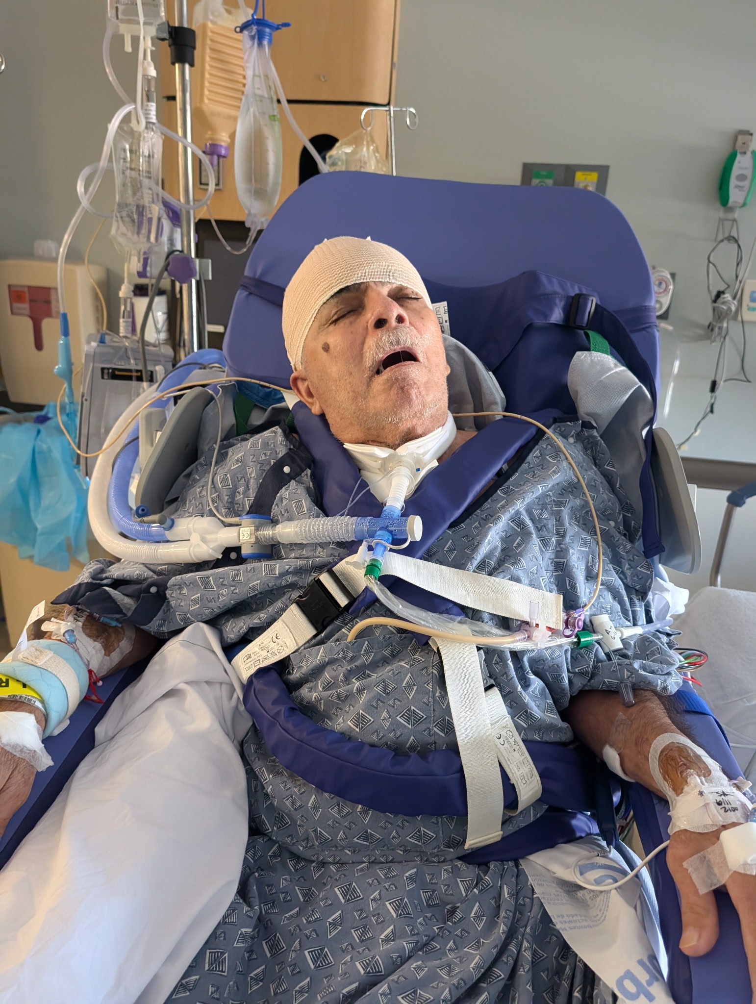 Help Arnulfo Heal After Hit-and-Run Incident campaign photo, 9 of 11
