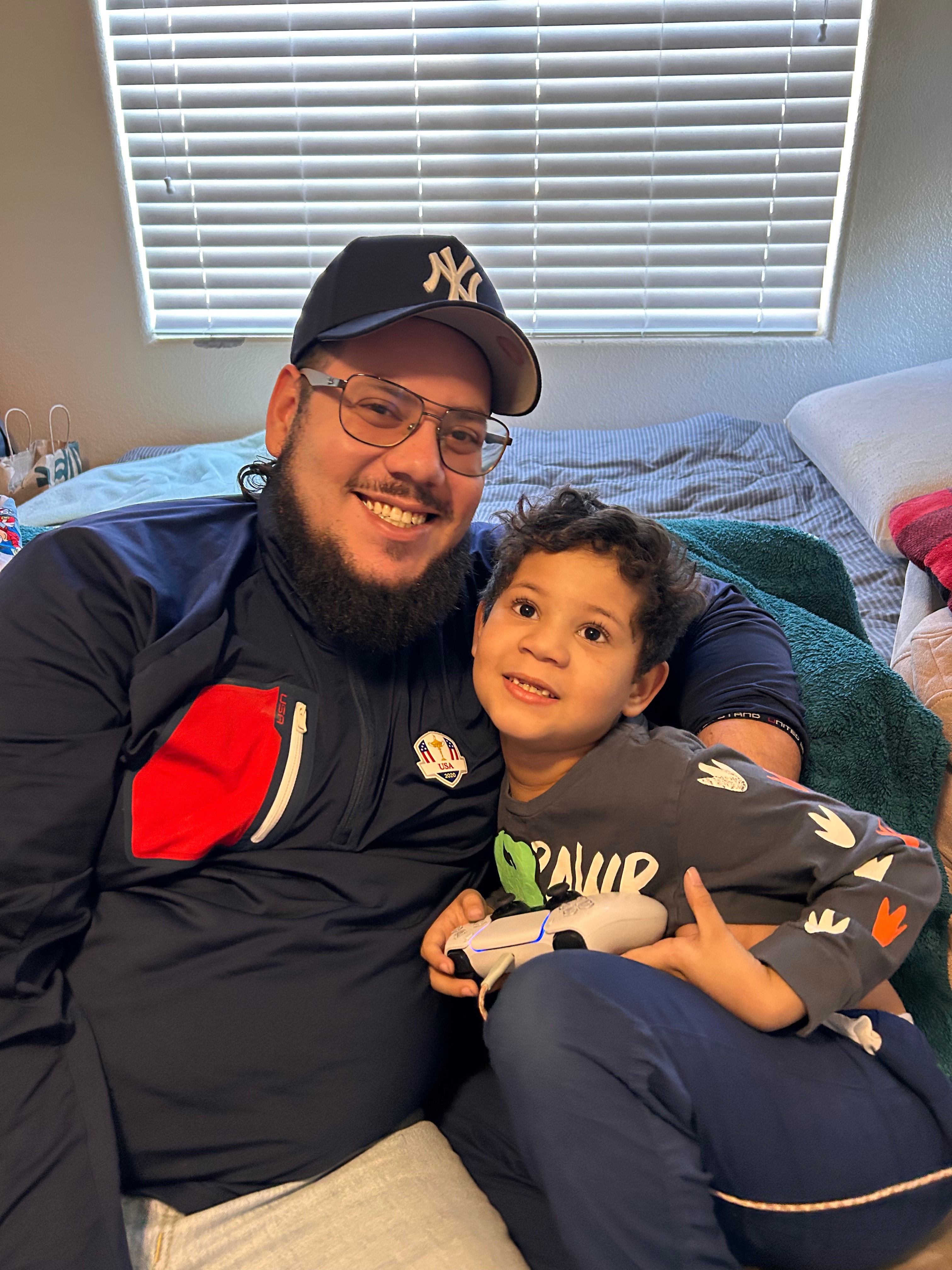 Help Robert & Child Stay Housed campaign photo, 5 of 8