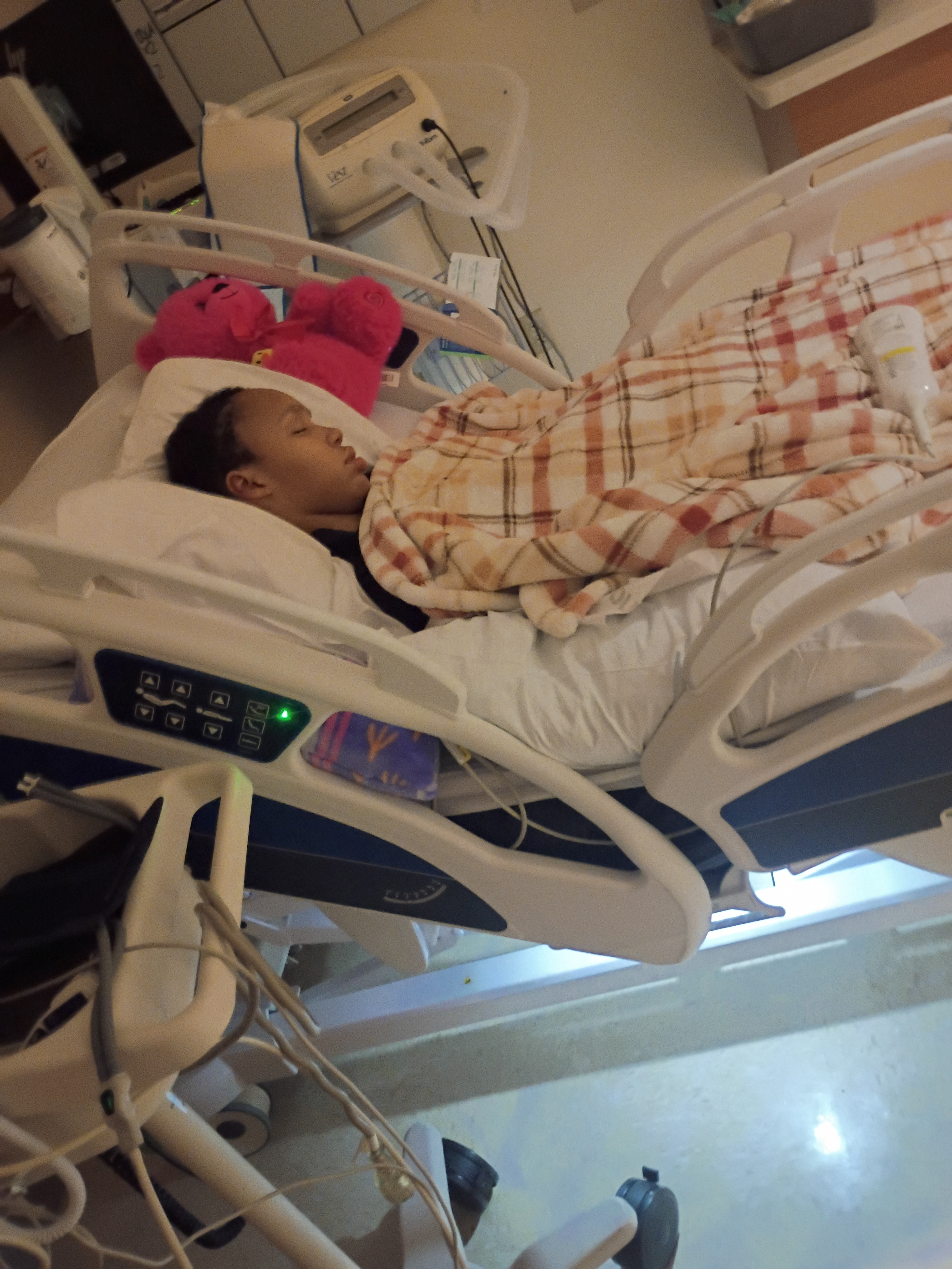 Help Sehni Get Home After Brain Surgery campaign photo, 6 of 8