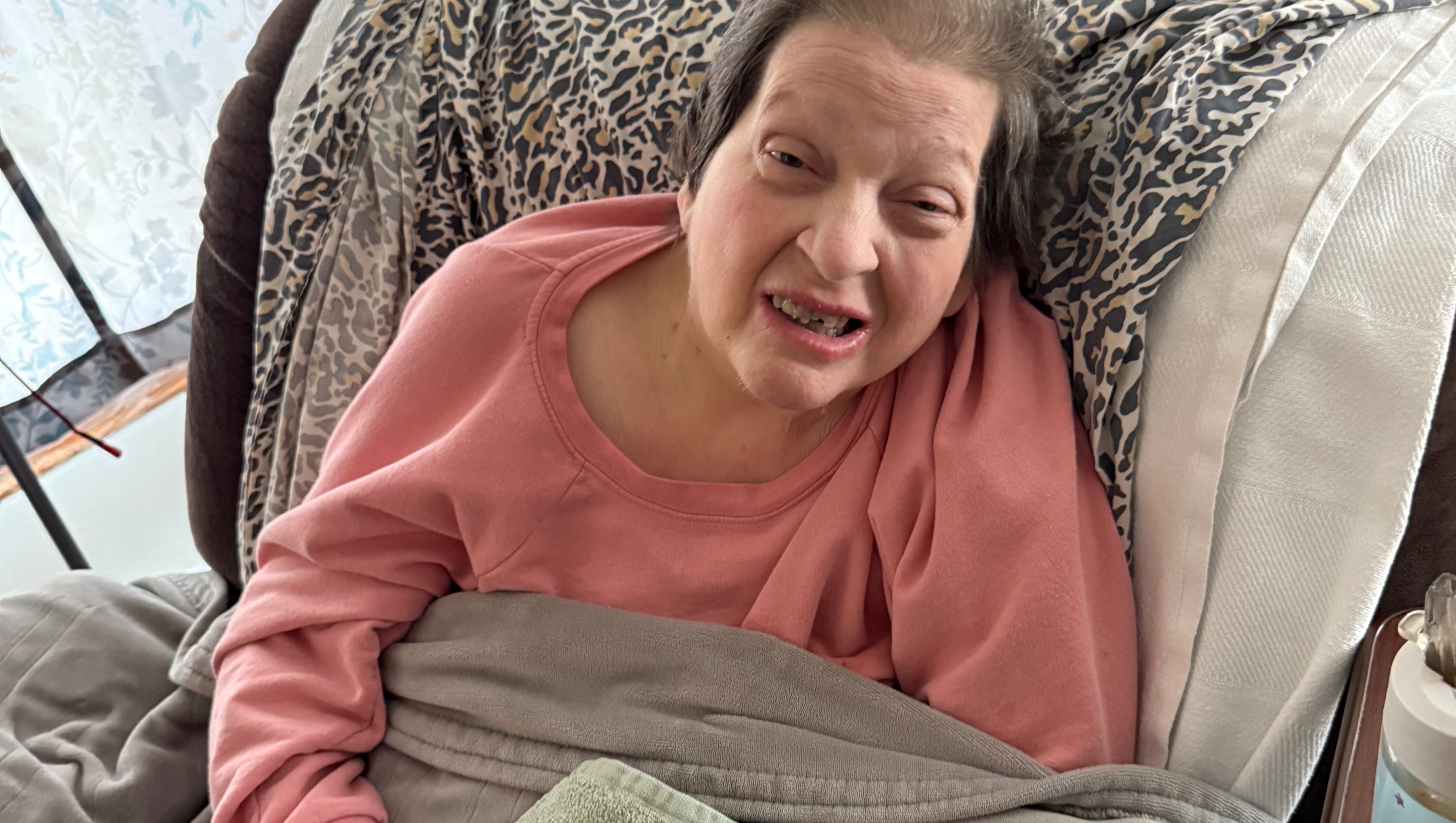 Please support my mom Tami in her time of need! photo