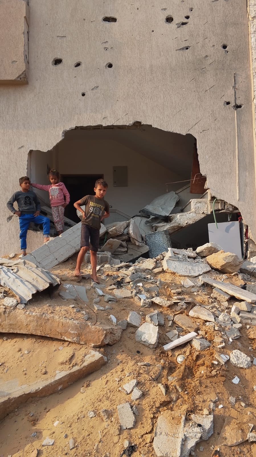 We Are a Family from Gaza – Our Home Was Destroyed and We Ne campaign photo, 4 of 7