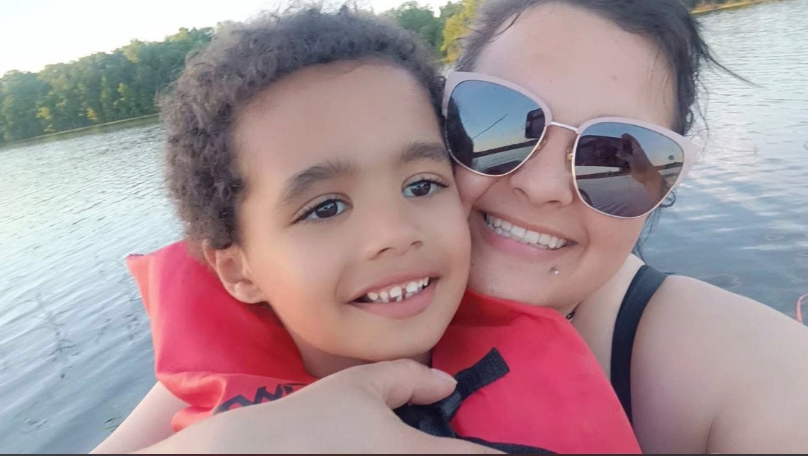 In Memory of Ezekiel: Help Christina's Family photo